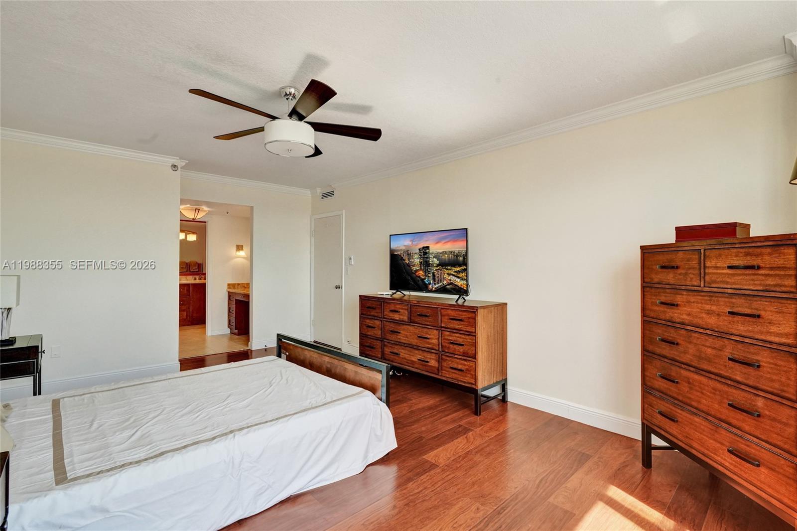 HILLCREST EAST NO 26 COND - Residential