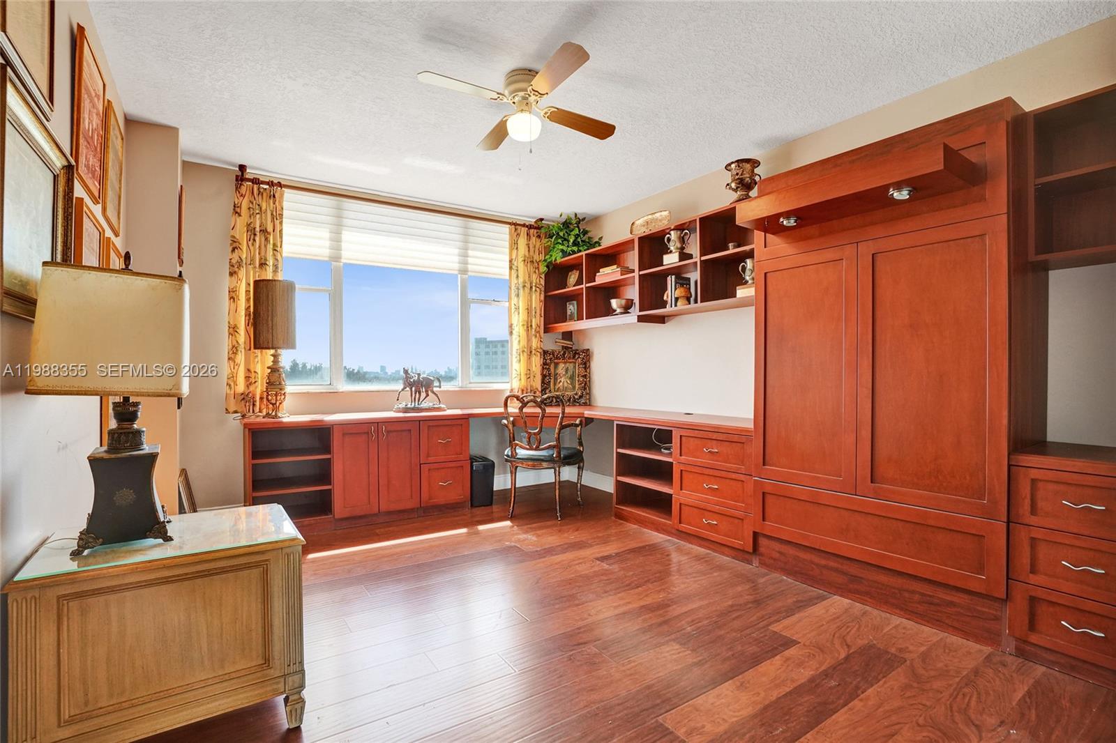 HILLCREST EAST NO 26 COND - Residential