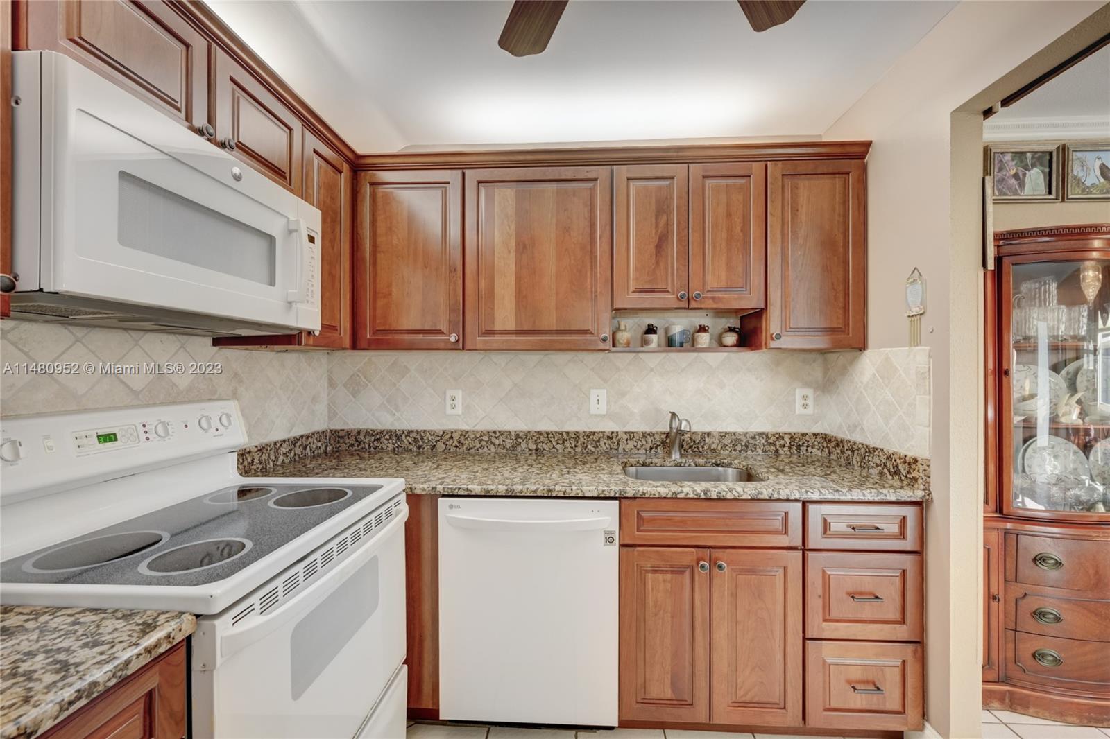 Delray Beach, Florida 33484, United States, 1 Bedroom Bedrooms, ,2 BathroomsBathrooms,Residential,Active,68843