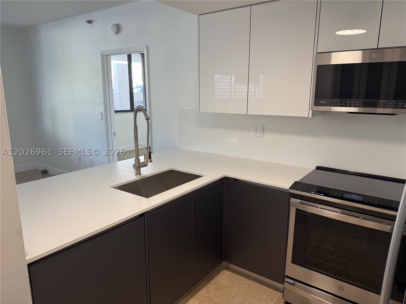 540 Brickell Key Dr 410