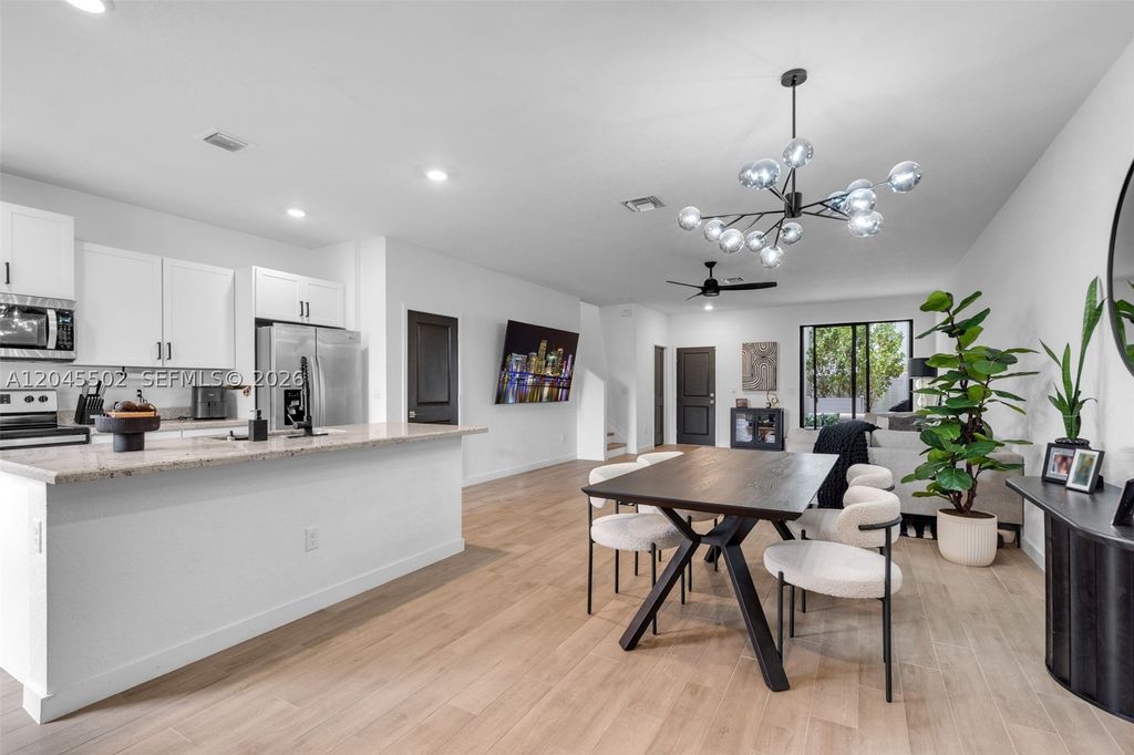 Photo of 387 NW 17th St, Fort Lauderdale, FL 33311 (MLS # A12045502)
