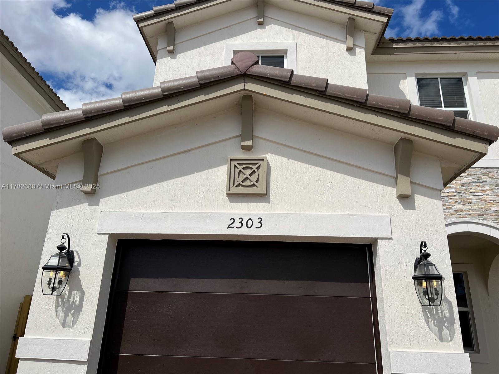 2303 NW 131th Circle 2303