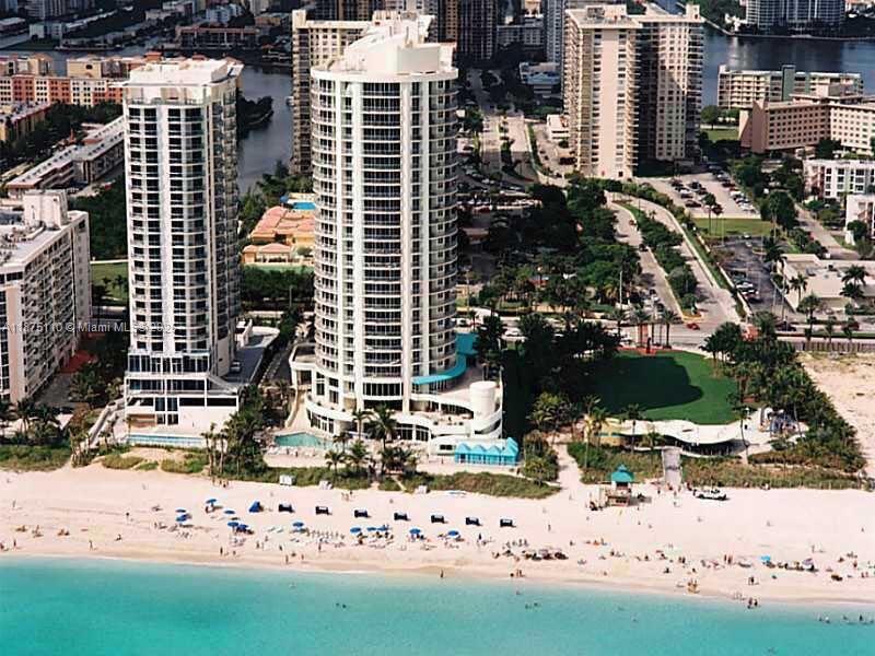 Perfect vacation home located on the famous Sunny Isles Beach! UNOBSTRUCTIVE VIEWS!! Breathtaking ocean view and Intracoastal views overlooking The Samson Oceanfront Park. The apartment is fully furnished and equipped.Resort Style Amenities: direct beach access, indoor & outdoor restaurant, bar, pool & beach services, spa, salon, gym, business center, small convenience store, valet parking and much more! Walkable area, you don't need a car, across the street from Starbucks, recreational parks, grocery stores, restaurants, shopping, etc.
Only 6 months rental.