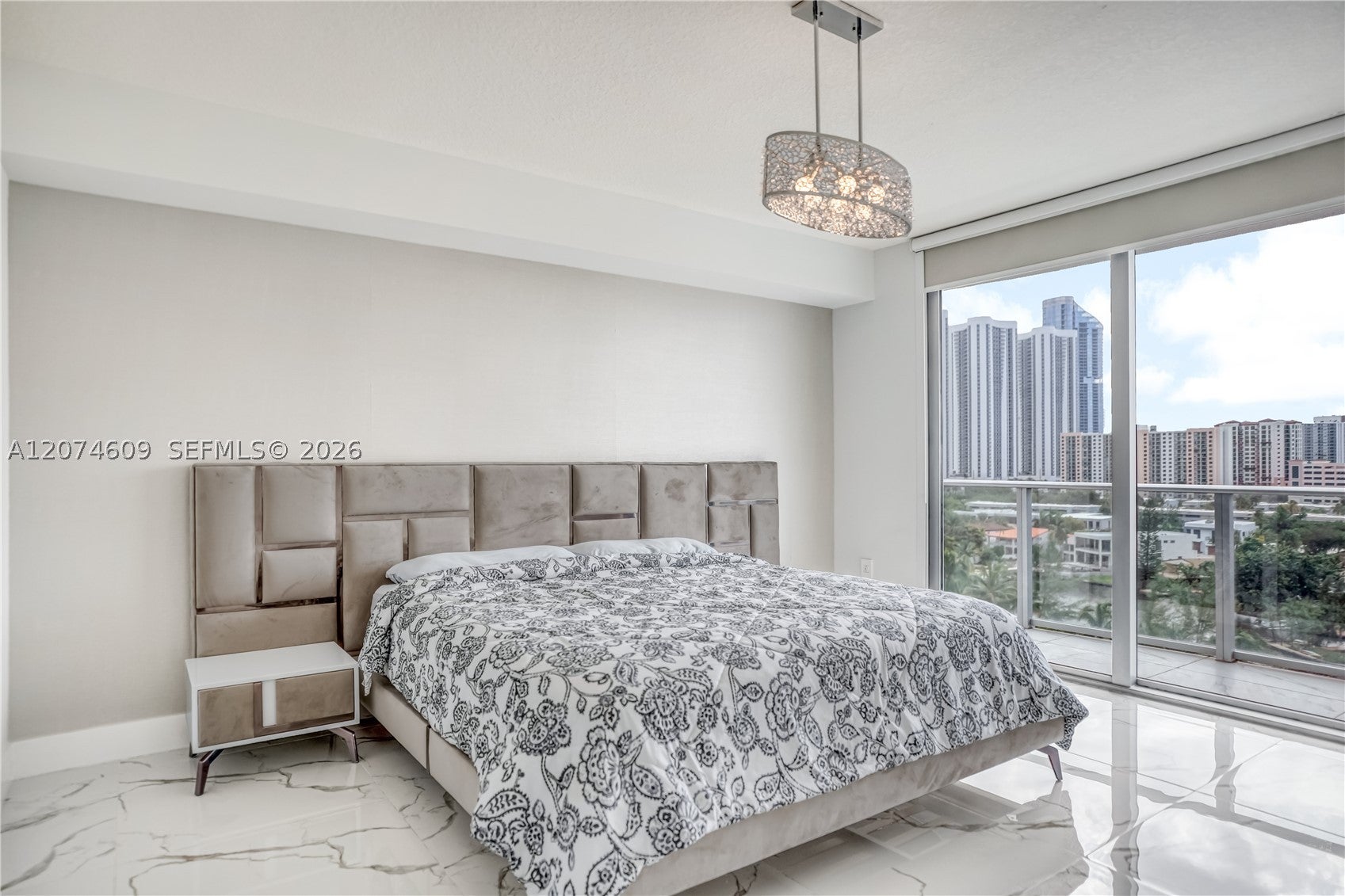 330 Sunny Isles Blvd 5-906