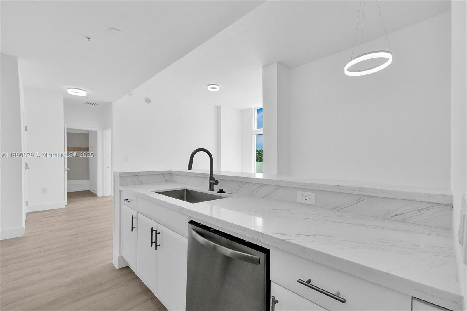 TERRAZAS RIVERPARK VILLAG - Residential