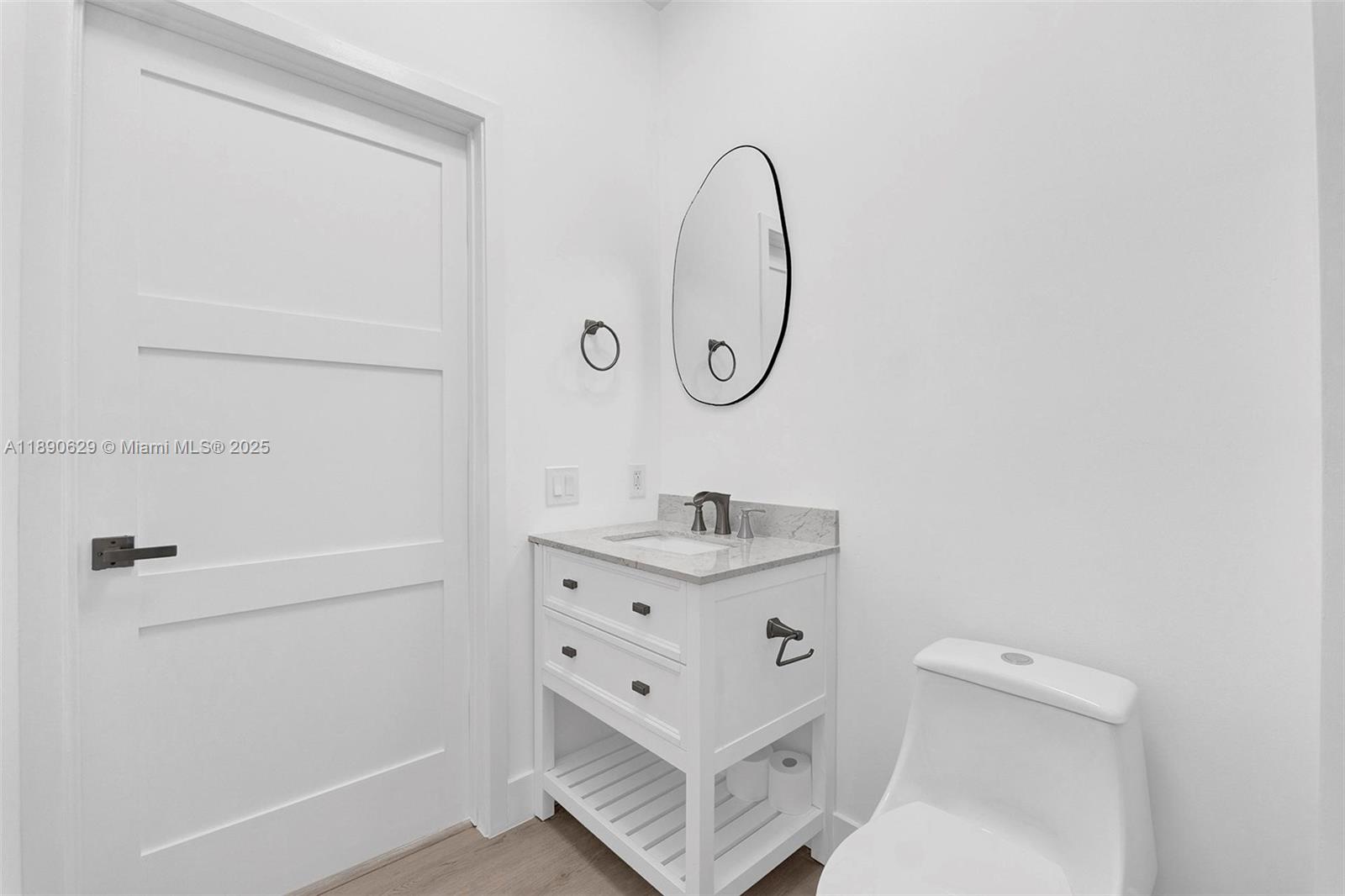 TERRAZAS RIVERPARK VILLAG - Residential