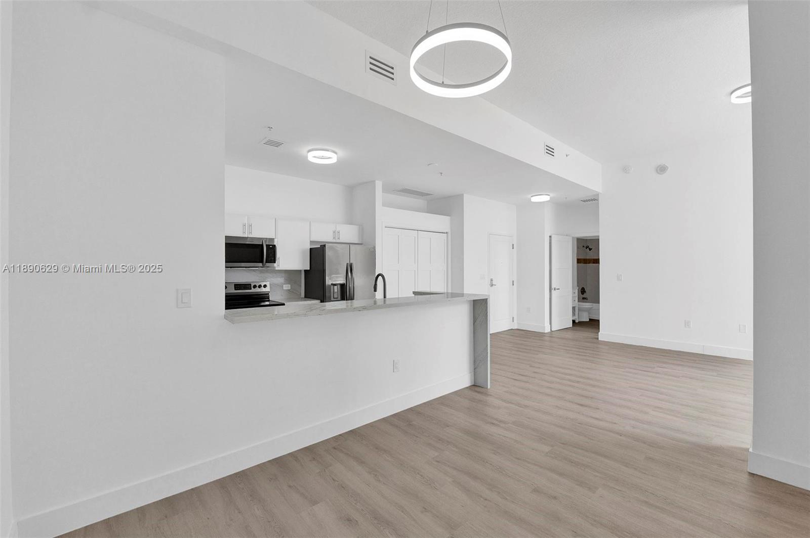 TERRAZAS RIVERPARK VILLAG - Residential