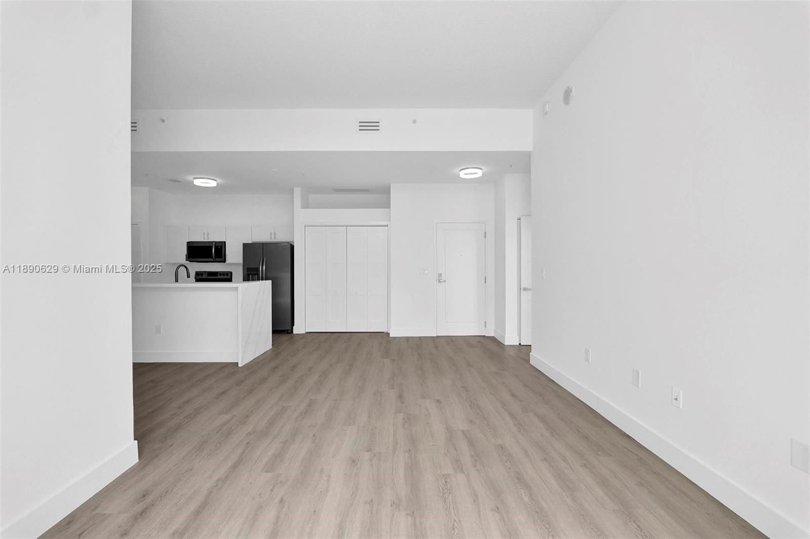 TERRAZAS RIVERPARK VILLAG - Residential