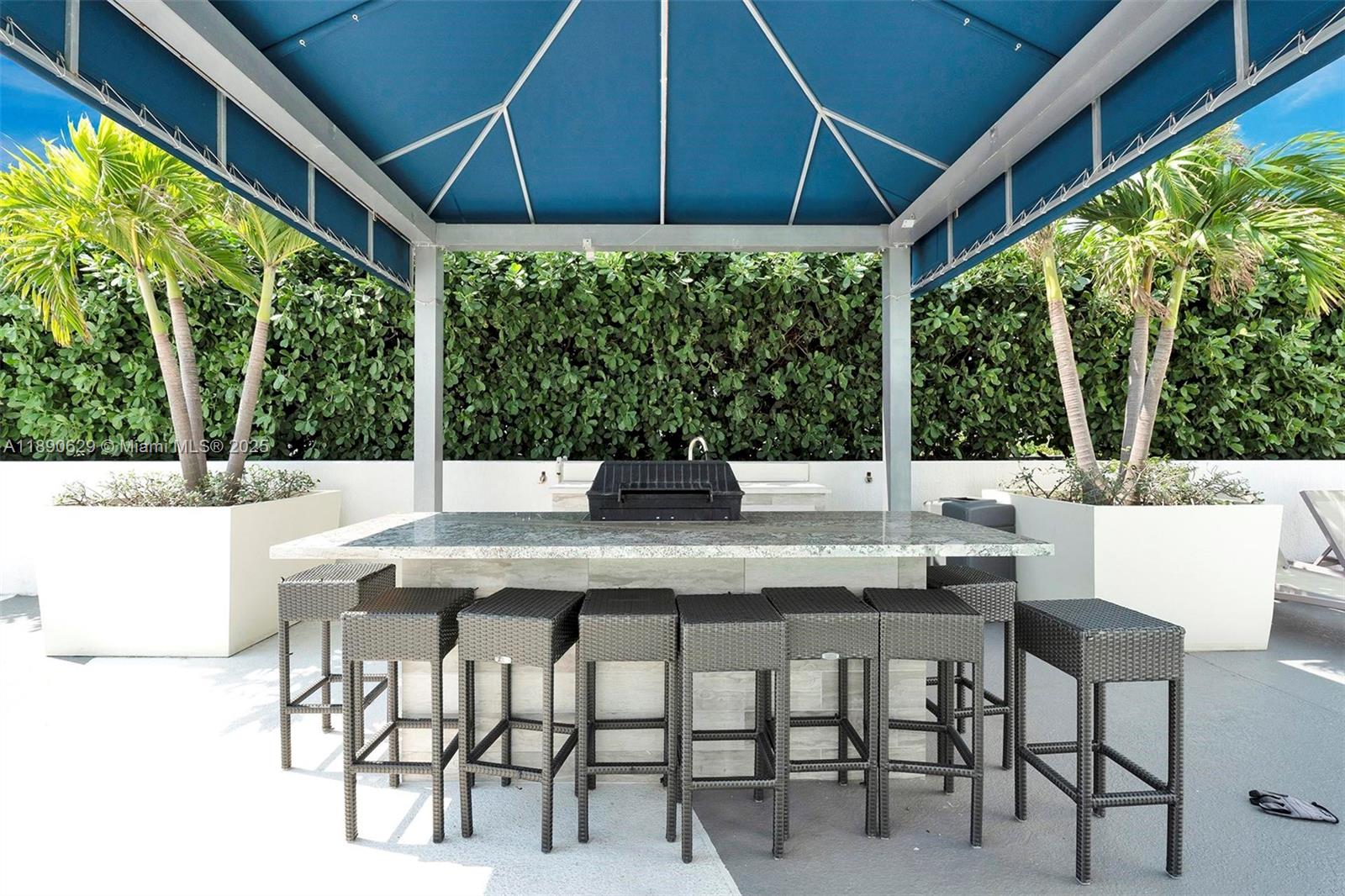 TERRAZAS RIVERPARK VILLAG - Residential