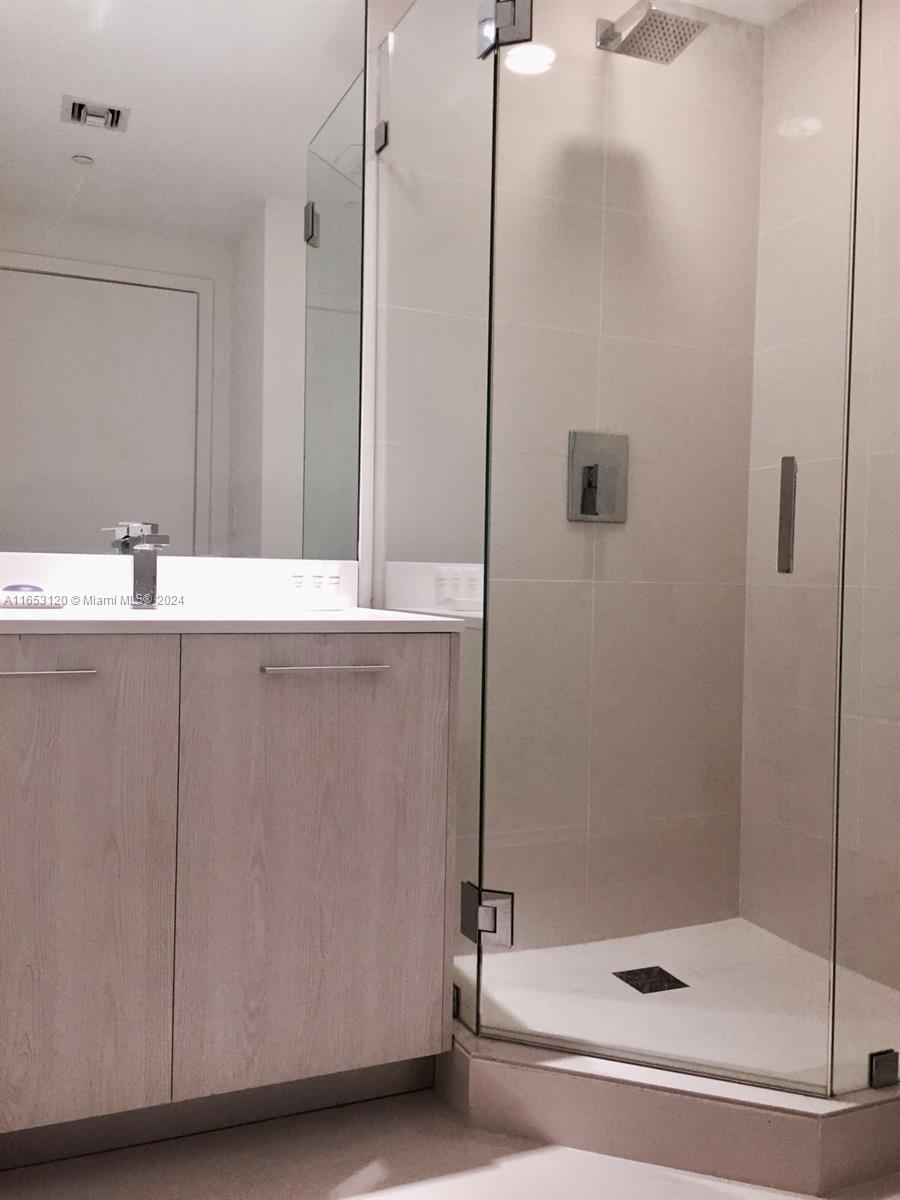 BRICKELL HEIGHTS WEST CON - Residential