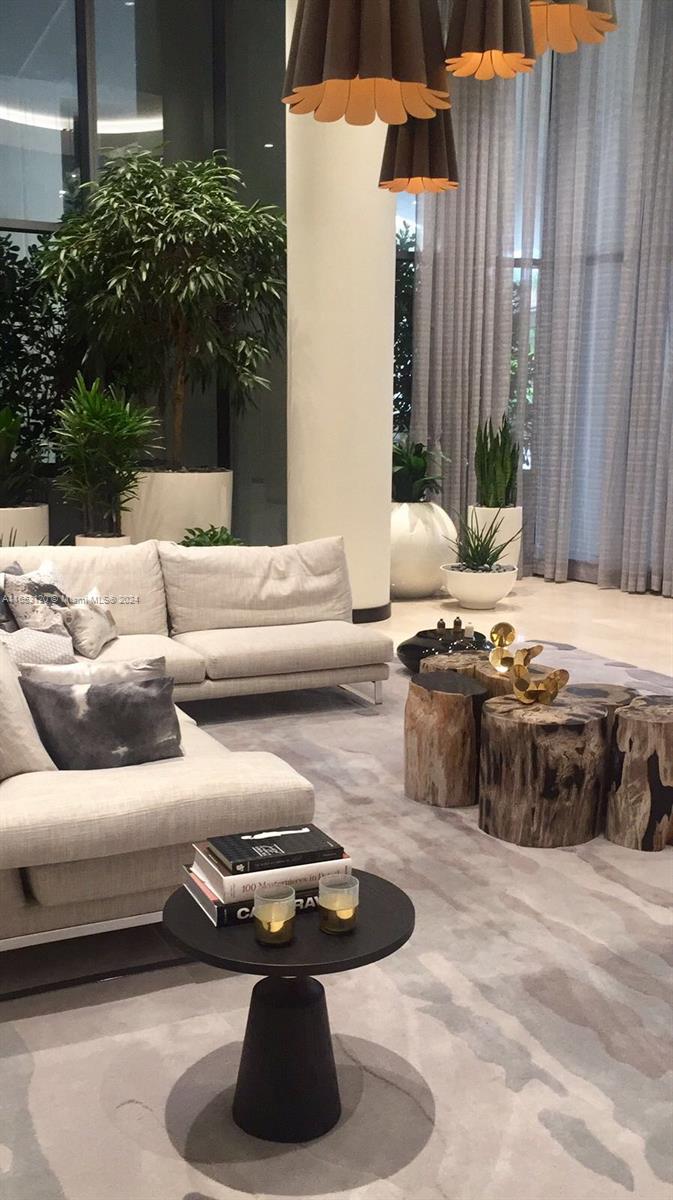 BRICKELL HEIGHTS WEST CON - Residential