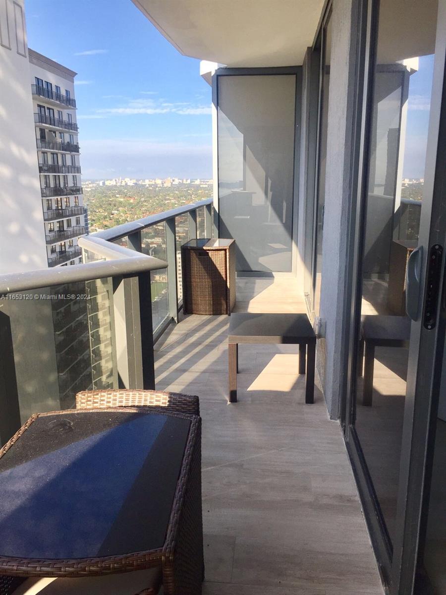 BRICKELL HEIGHTS WEST CON - Residential
