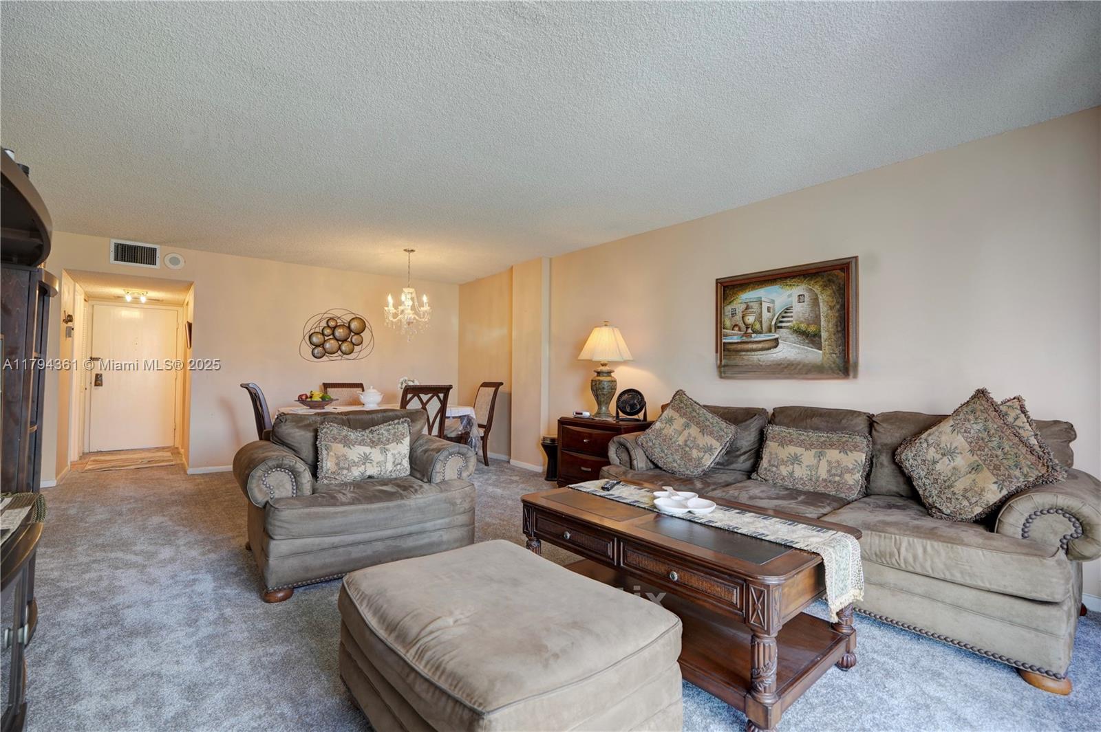 HALLMARK OF HOLLYWOOD CON - Residential Lease