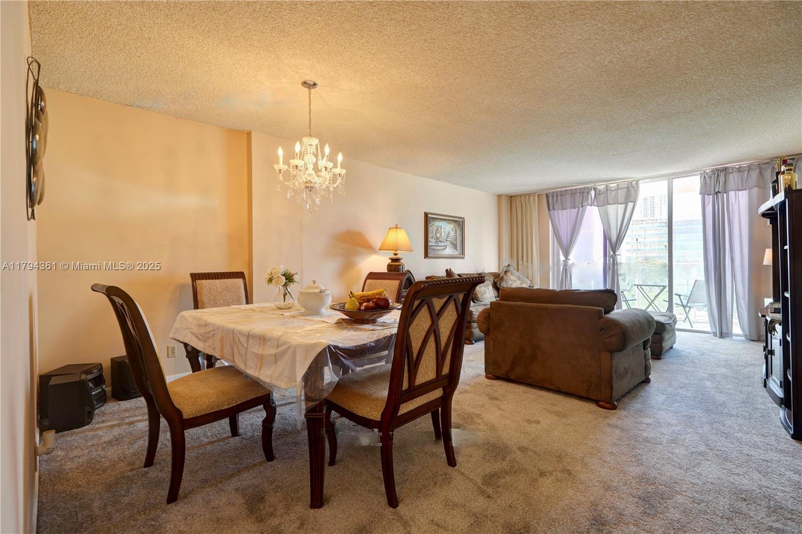 HALLMARK OF HOLLYWOOD CON - Residential Lease