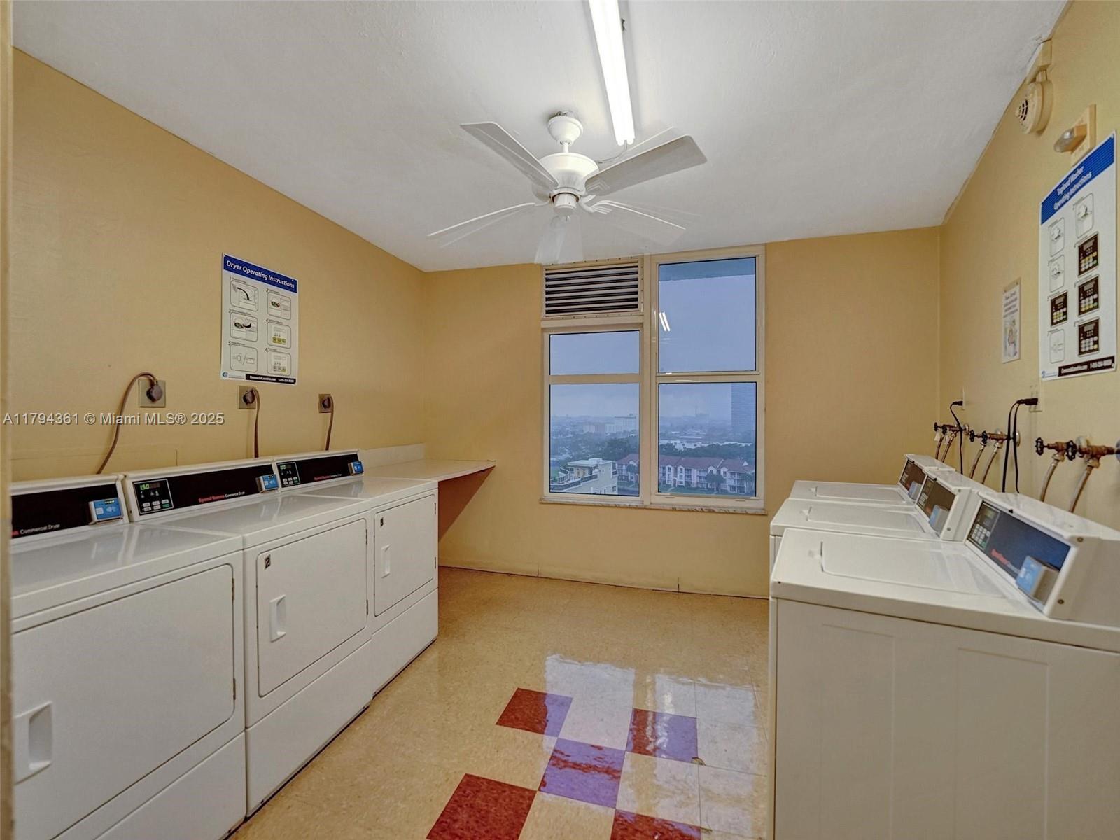 HALLMARK OF HOLLYWOOD CON - Residential Lease