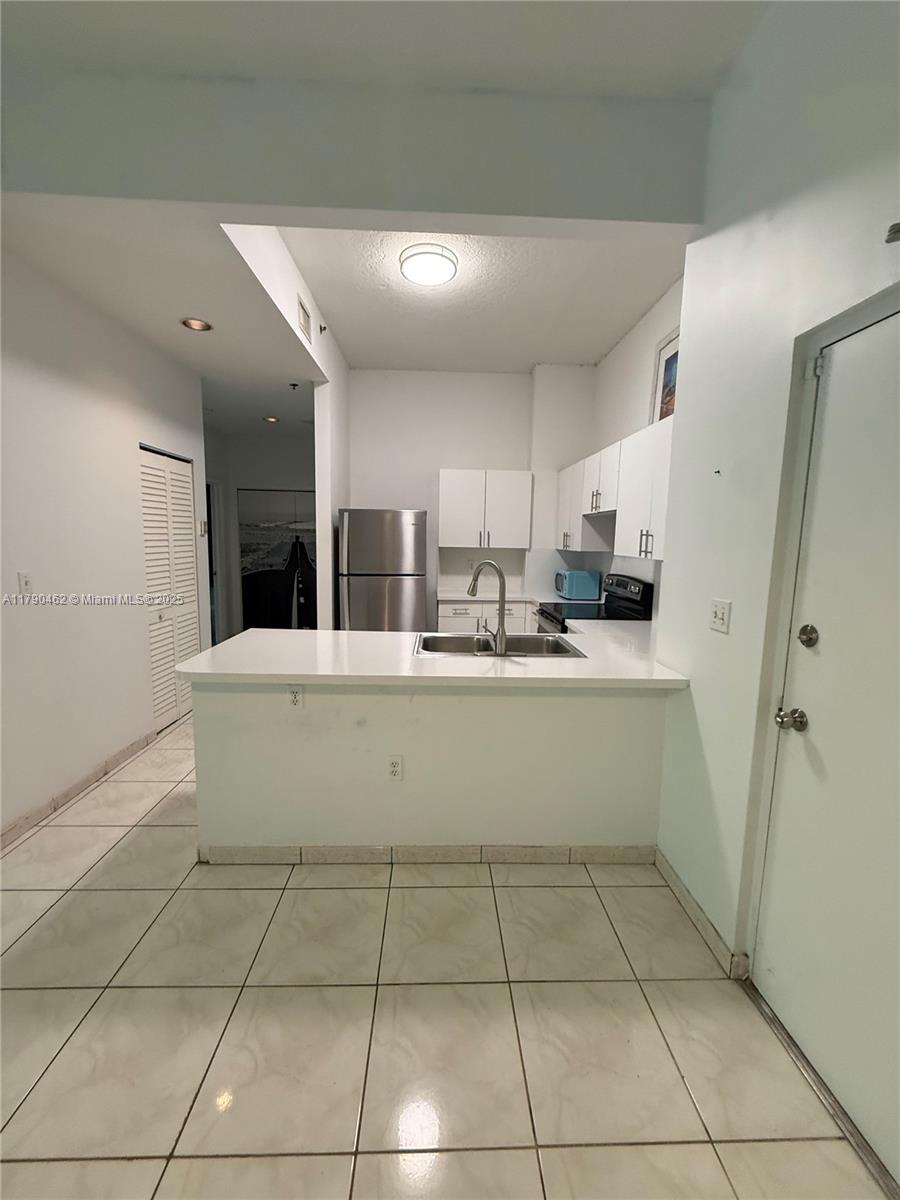 104 Sw 9th St 206, Miami, Broward County, Florida - 2 Bedrooms  
2 Bathrooms - 