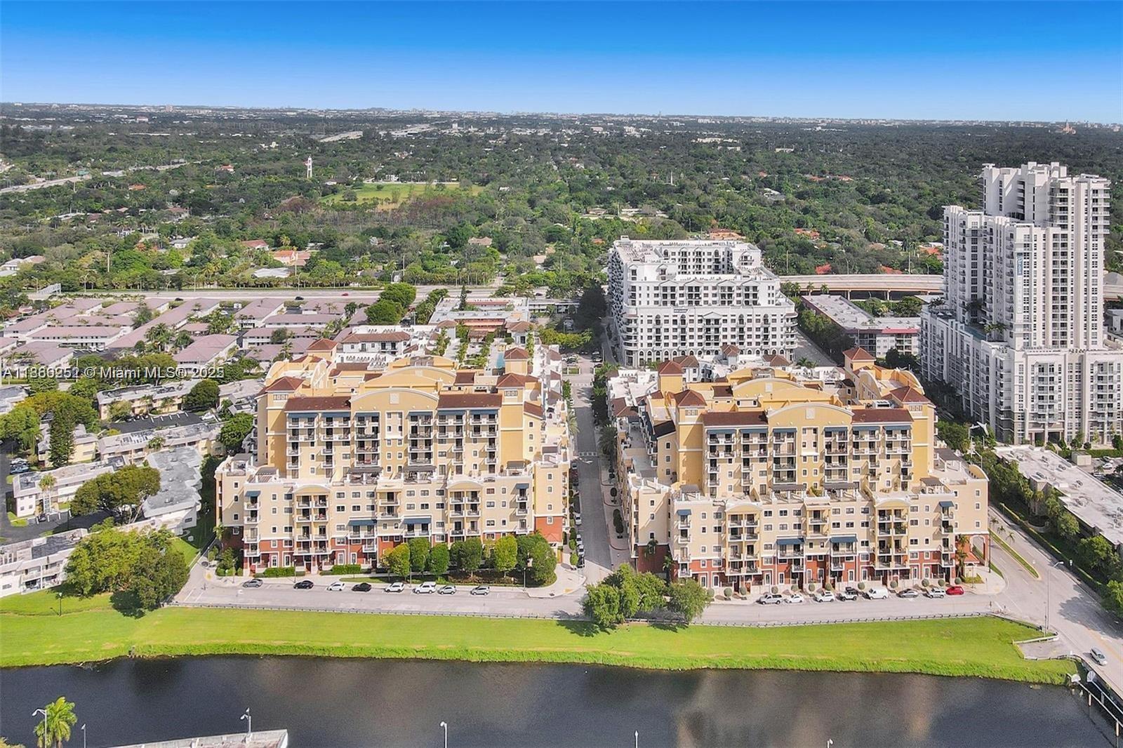 COLONNADE AT DADELAND SW - Residential