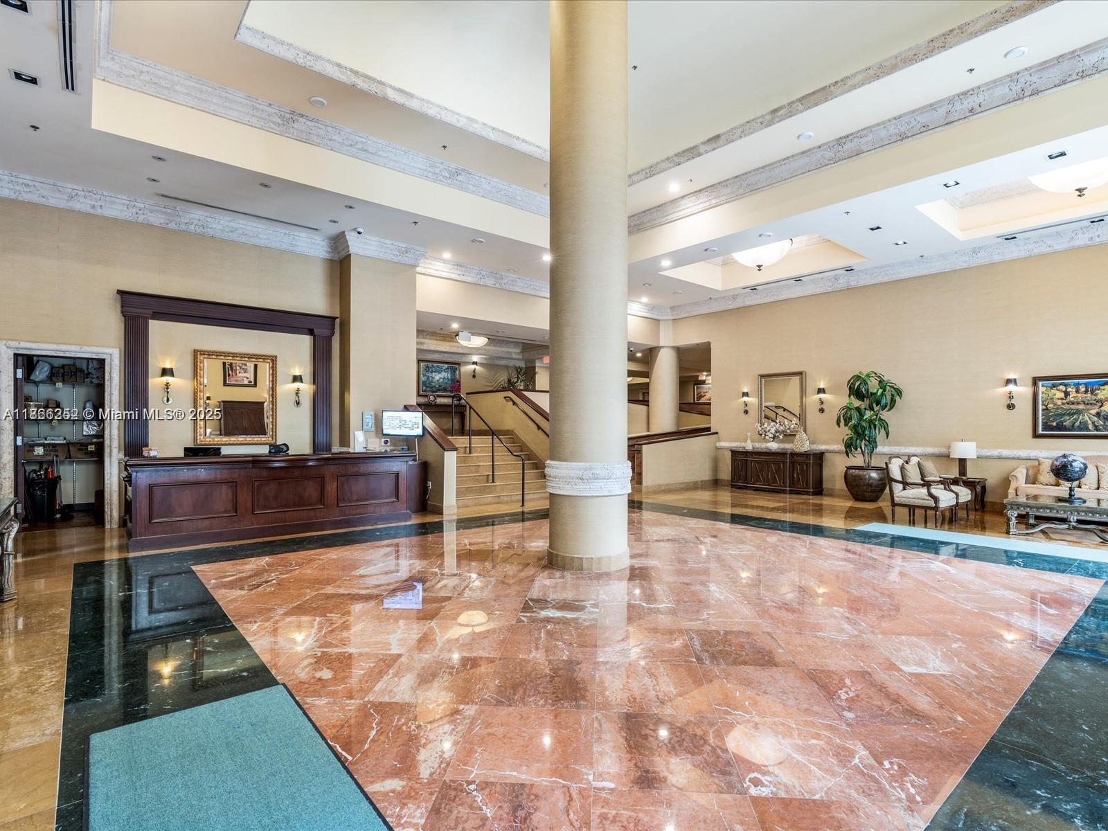 COLONNADE AT DADELAND SW - Residential