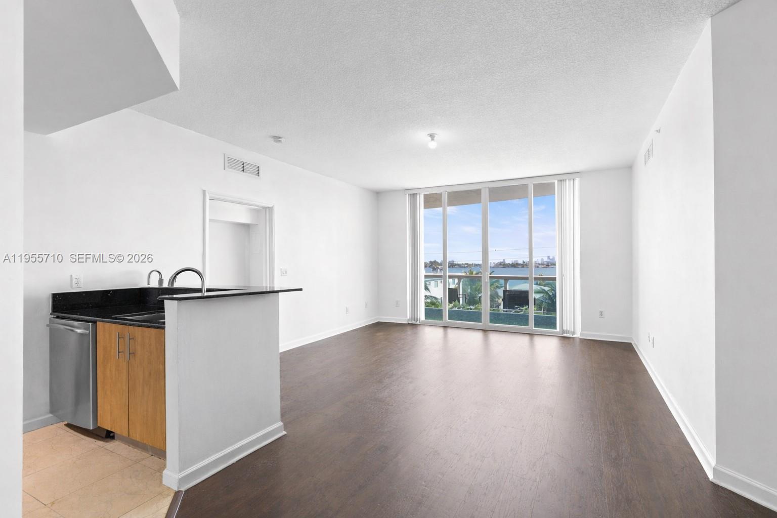 ¤360 CONDO B - Residential
