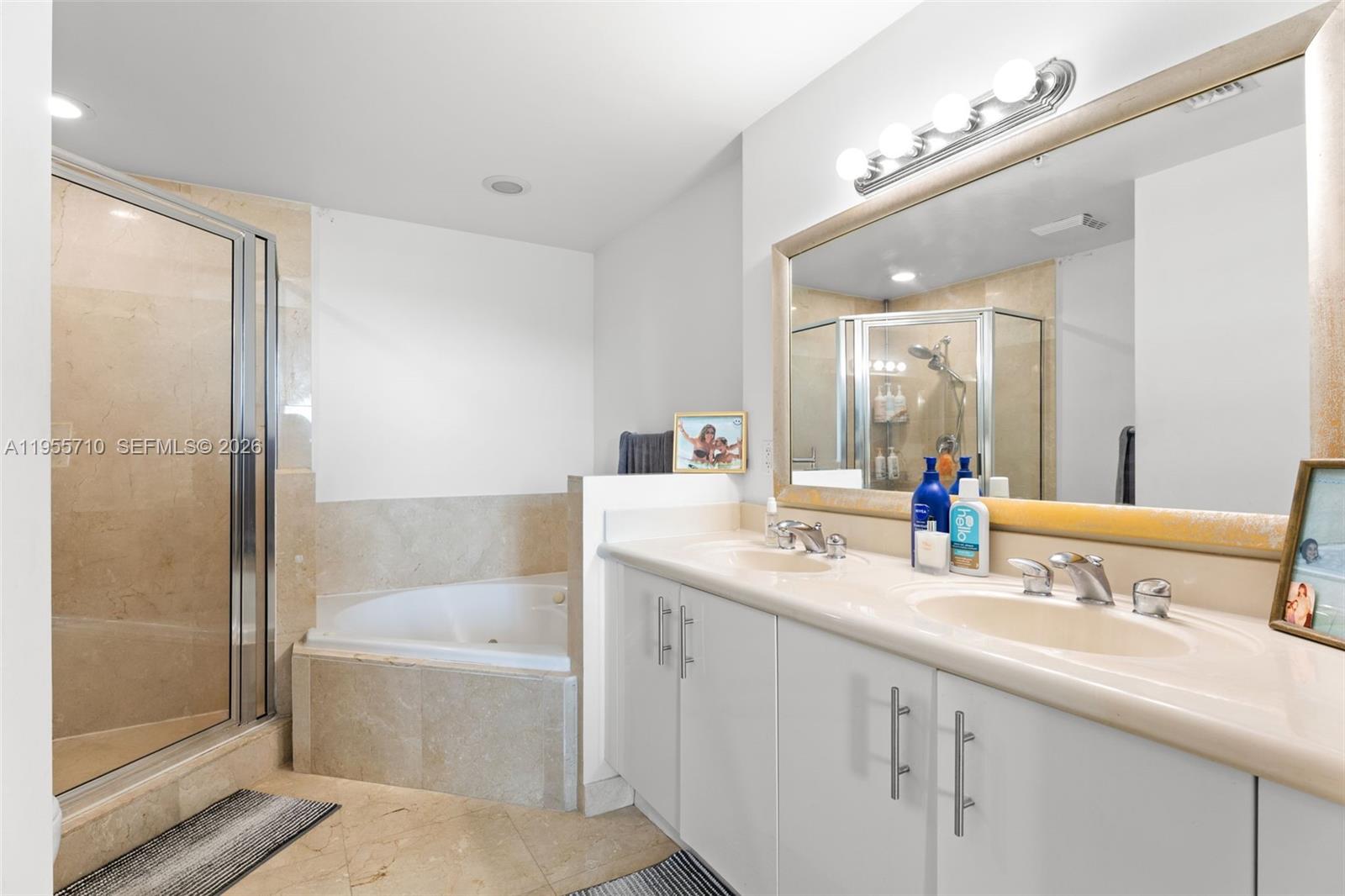 ¤360 CONDO B - Residential