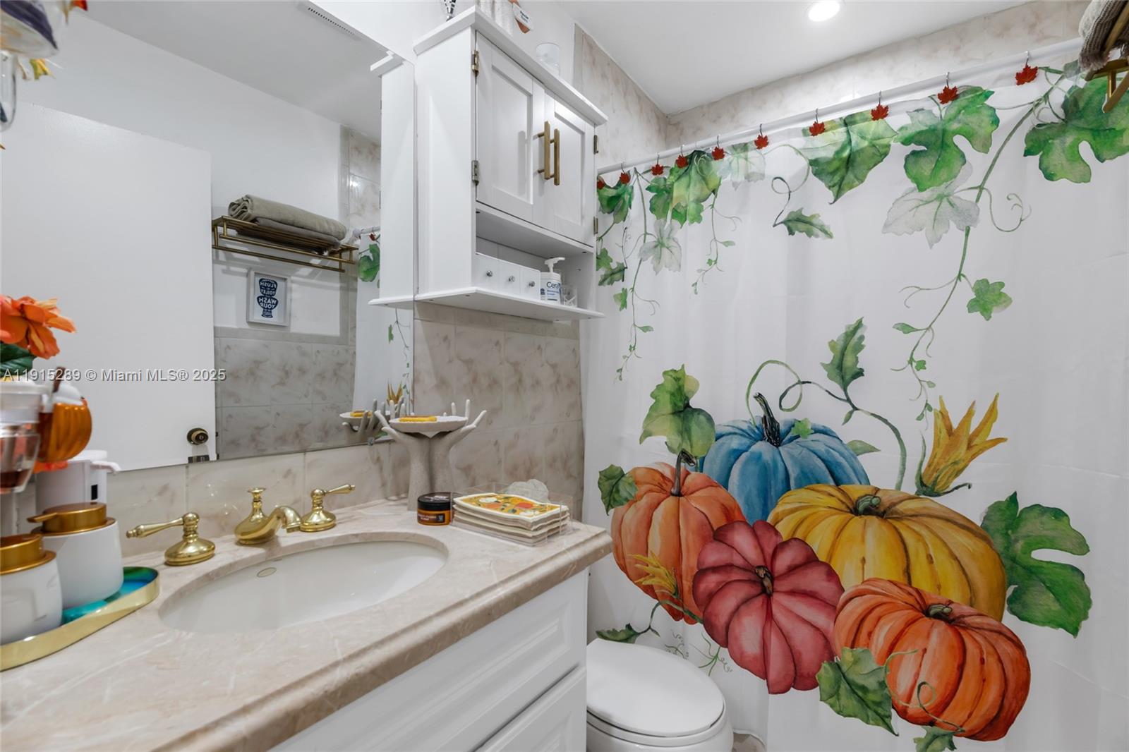 W D SANFORDS - Residential Income