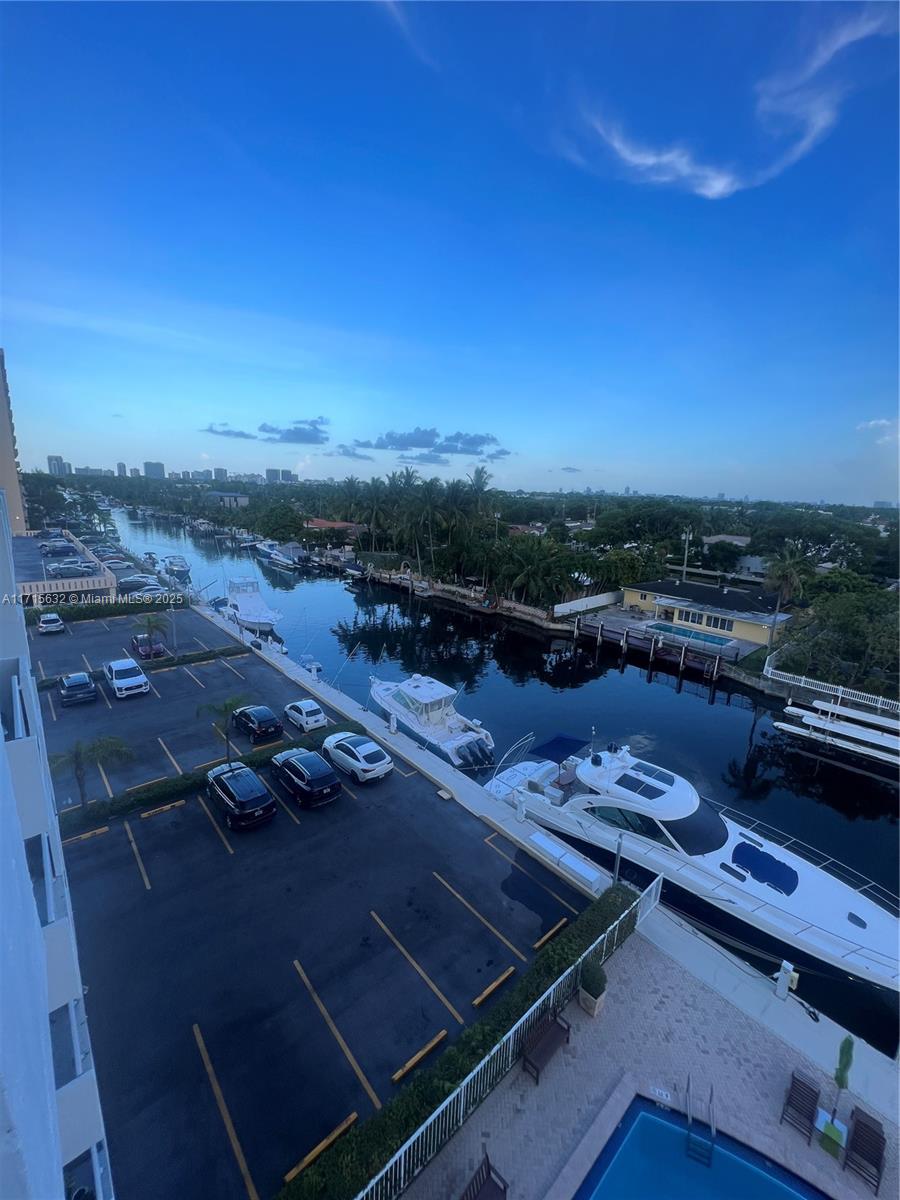 KEYSTONE TOWERS CONDO - Residential