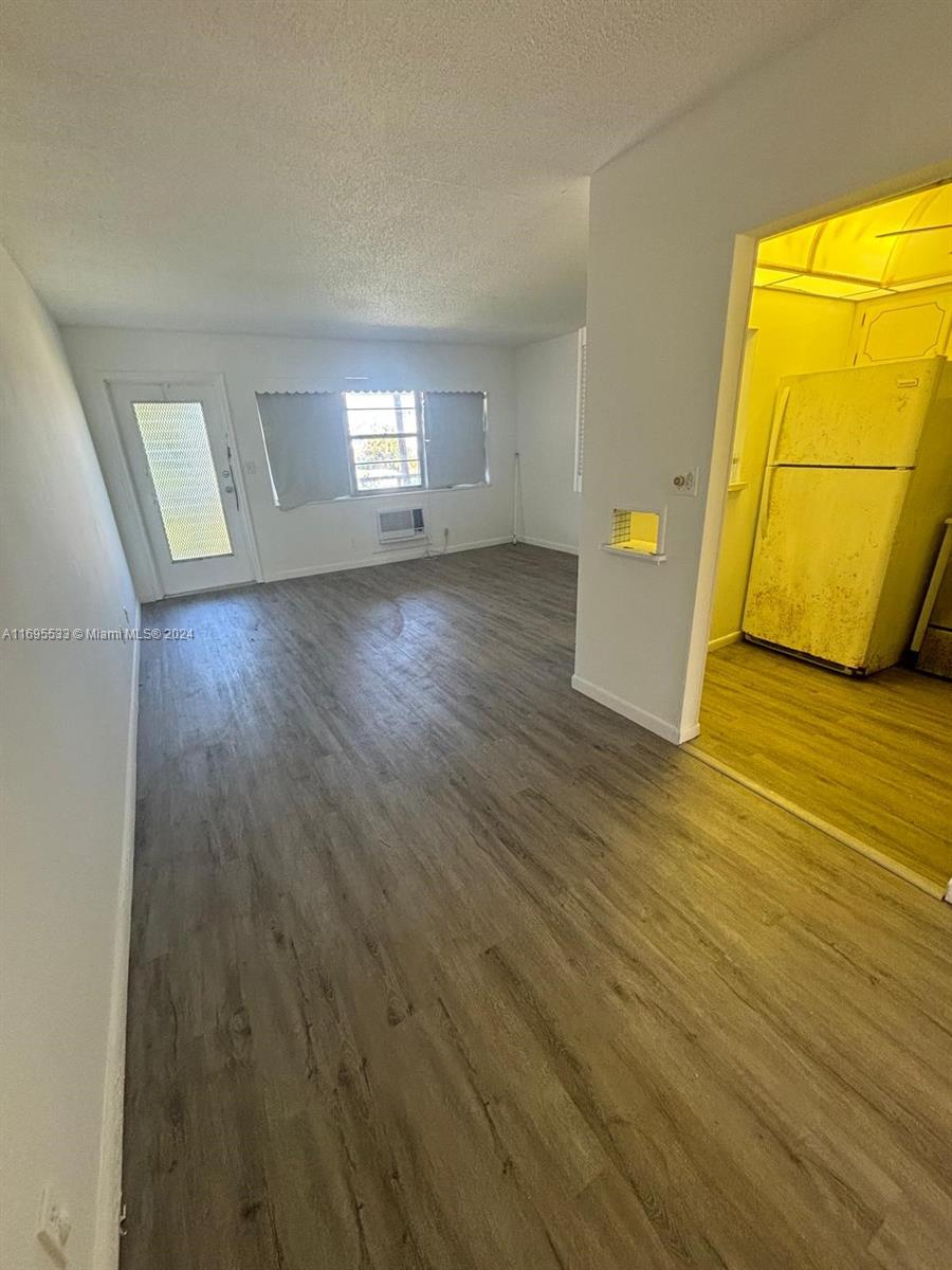 SALISBURY CONDOS - Residential Lease