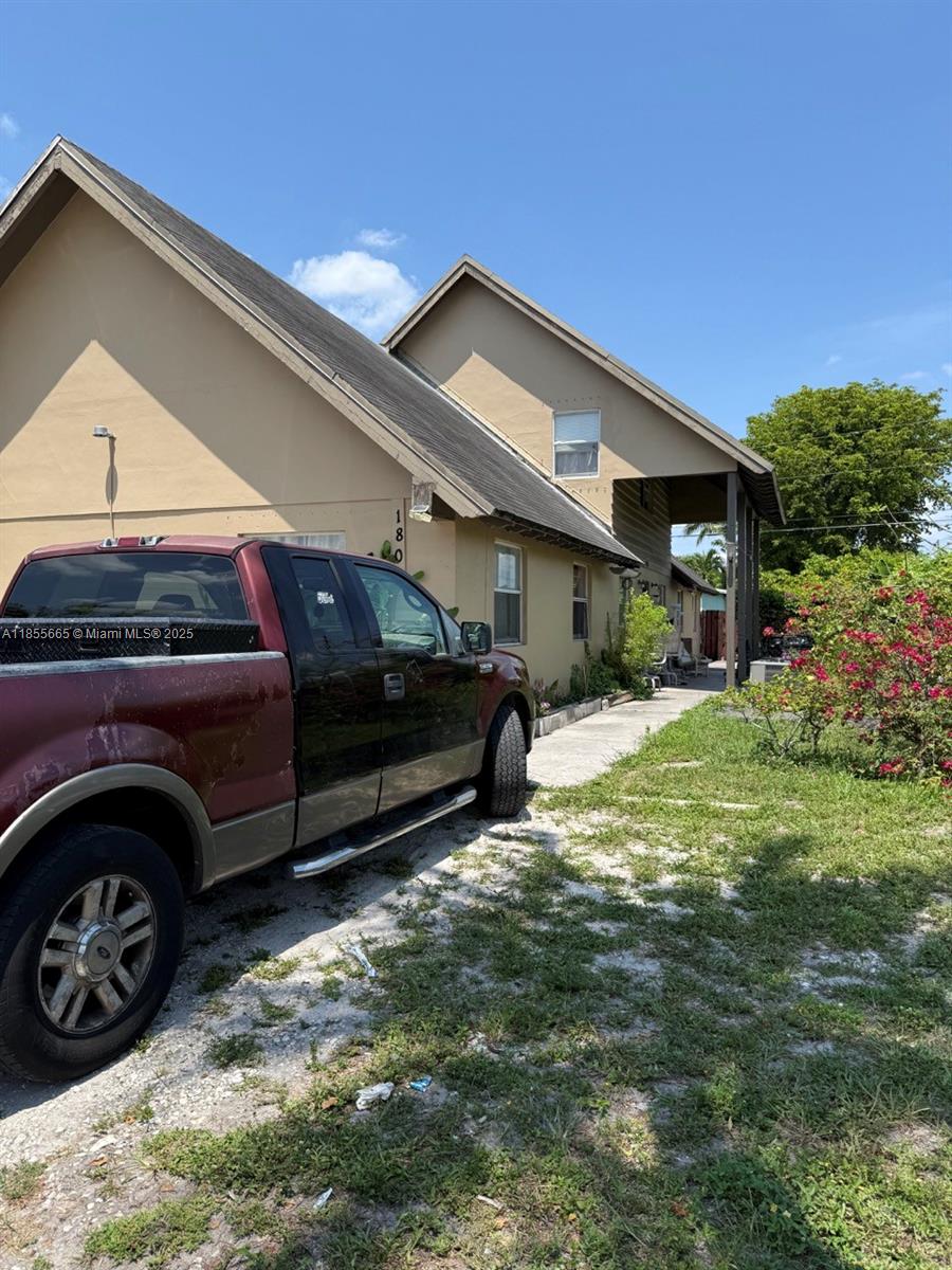 Own this amazing triplex rental opportunity in plantation florida! tenants are currently on month to month terms. please schedule showings by appointment