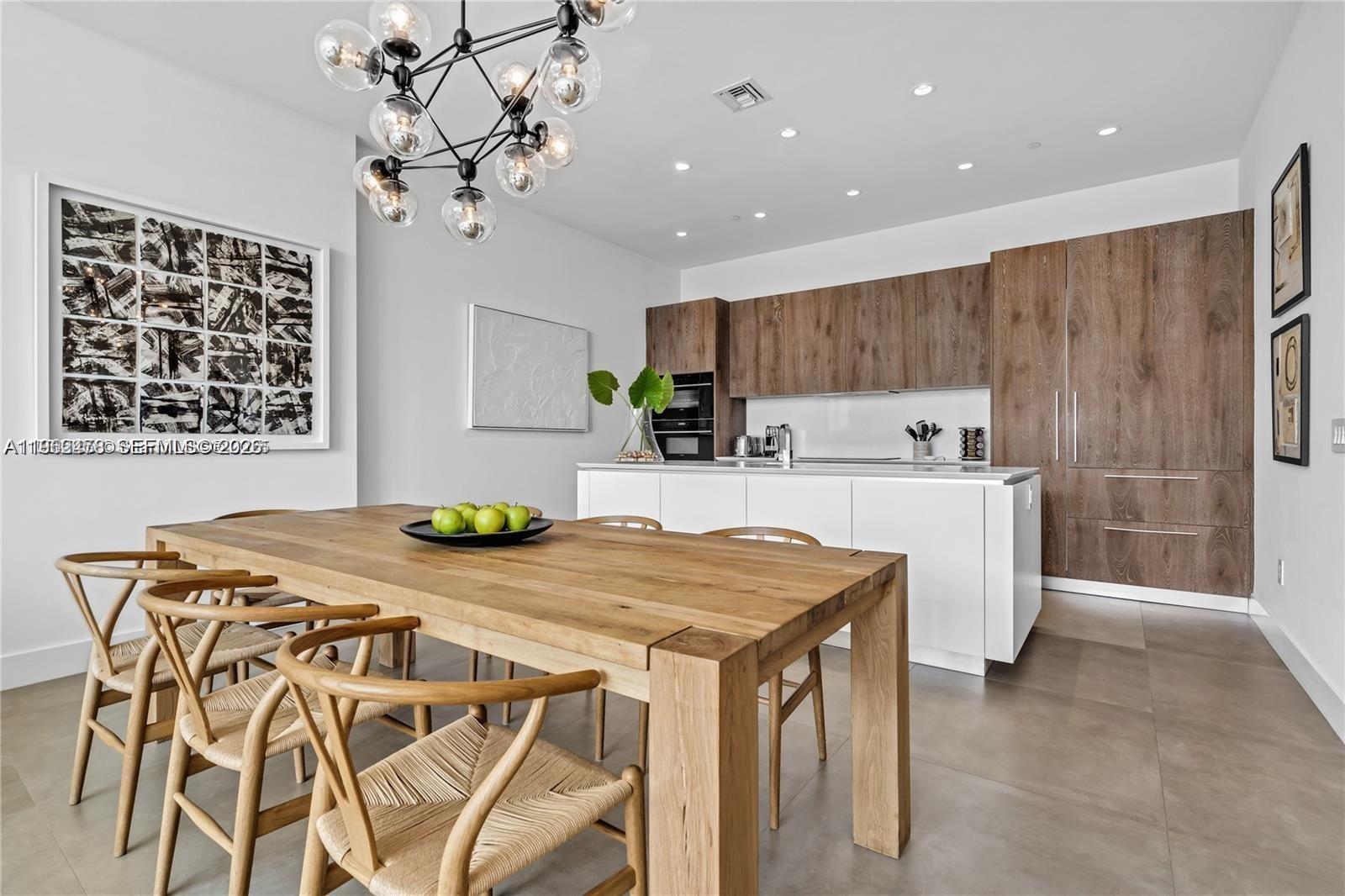 PARAISO BAY CONDO - Residential