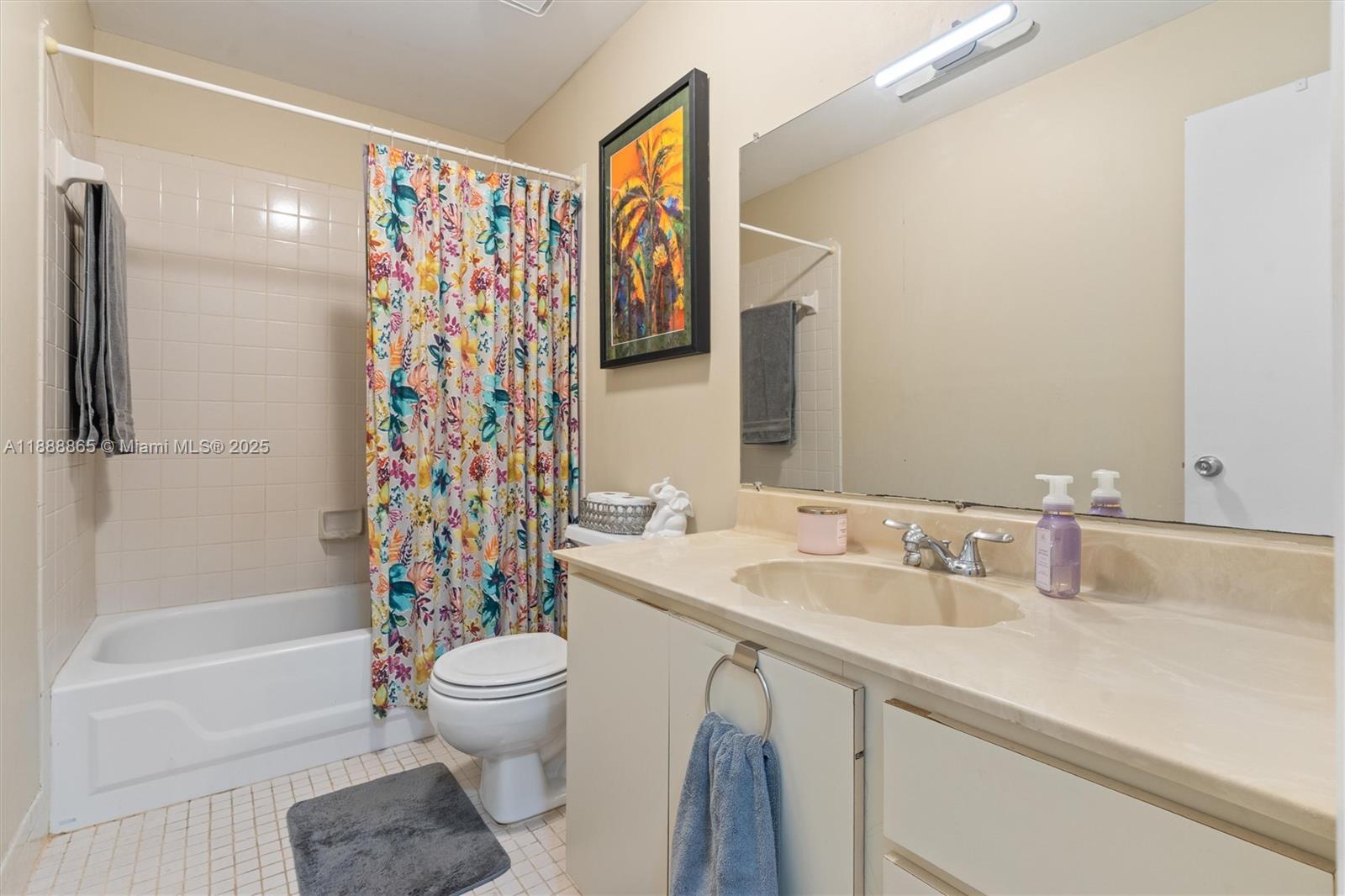 VENETIAN LAKES CONDO - Residential