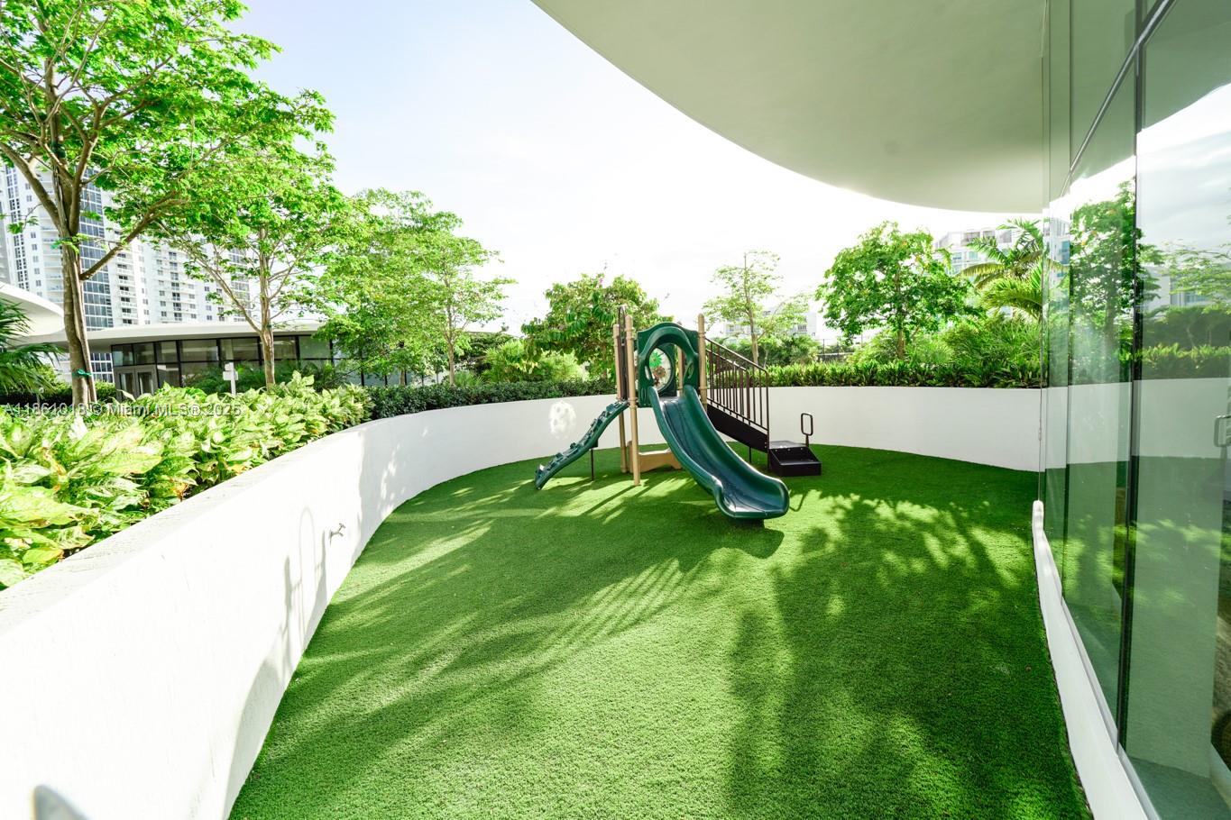 Aria Reserve Miami - Residential