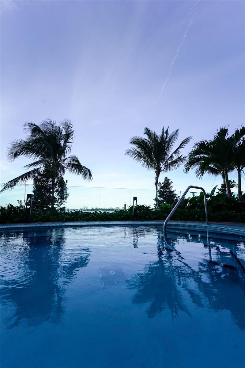 Aria Reserve Miami - Residential