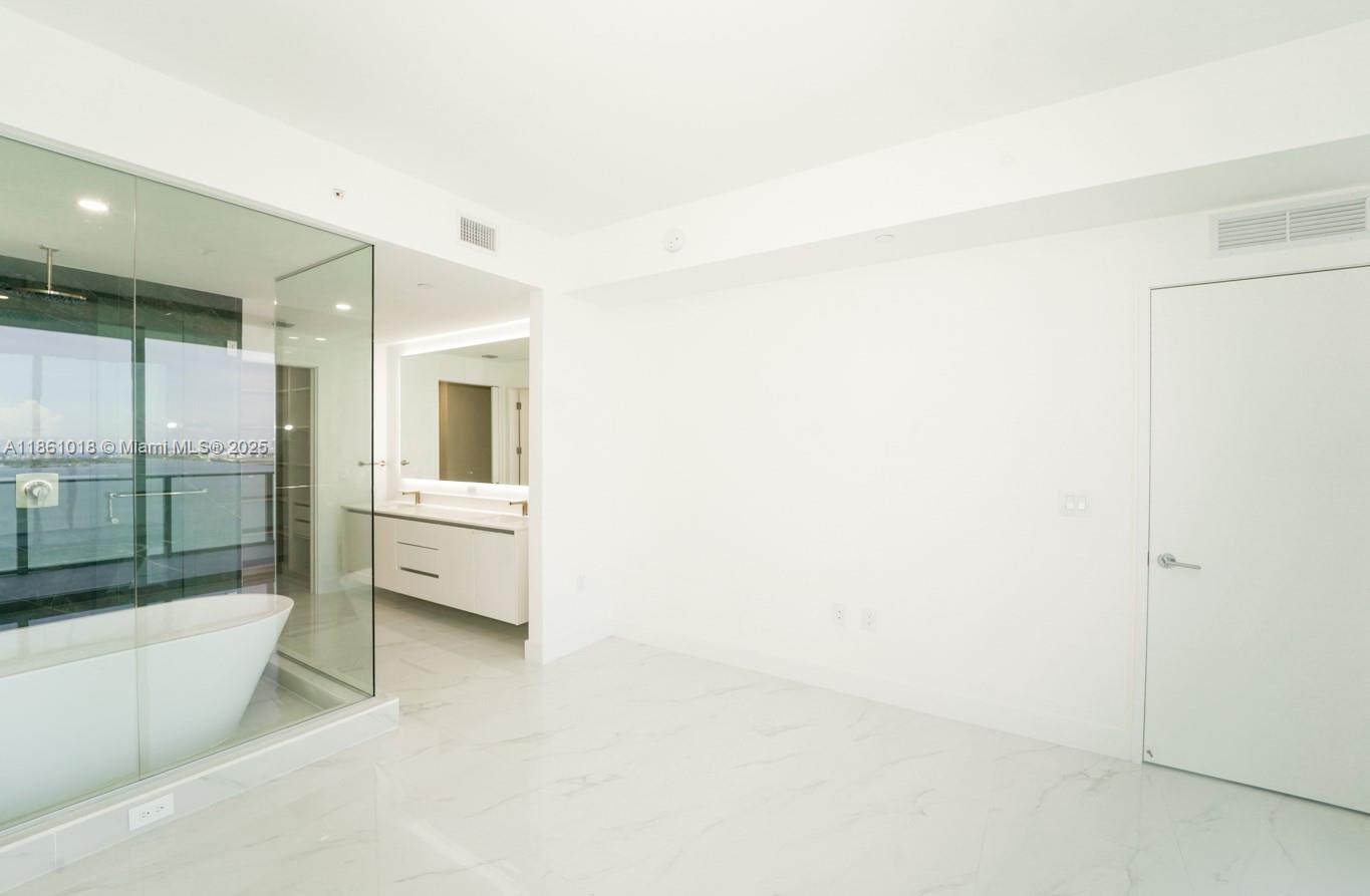 Aria Reserve Miami - Residential