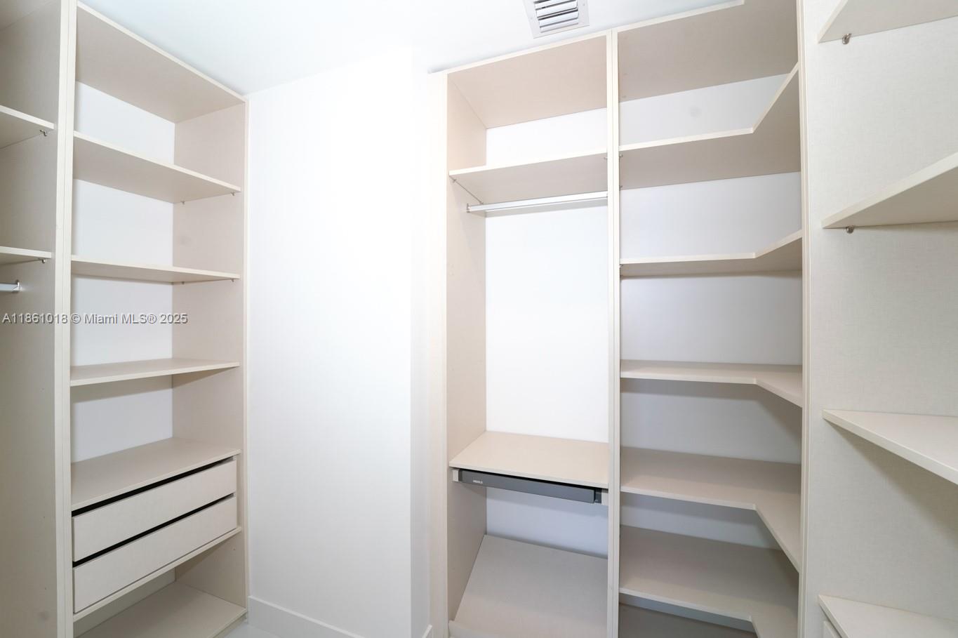 Aria Reserve Miami - Residential