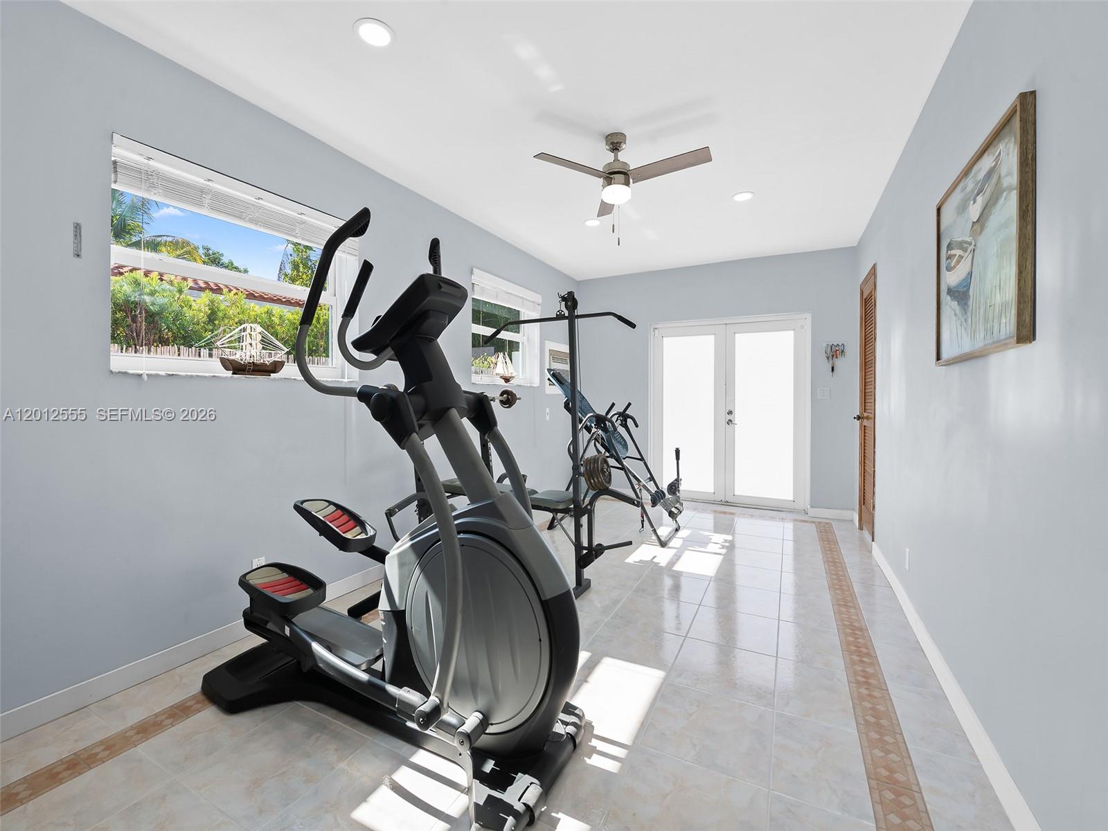 HOLLYWOOD LAKES SECTION - Residential Lease