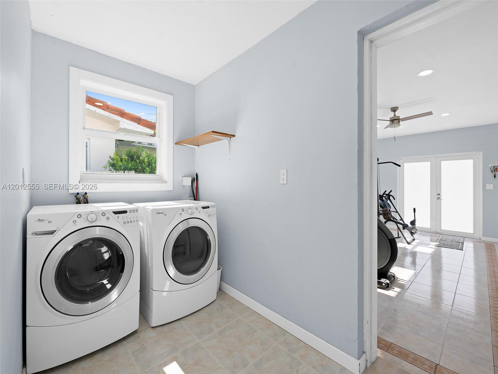 HOLLYWOOD LAKES SECTION - Residential Lease