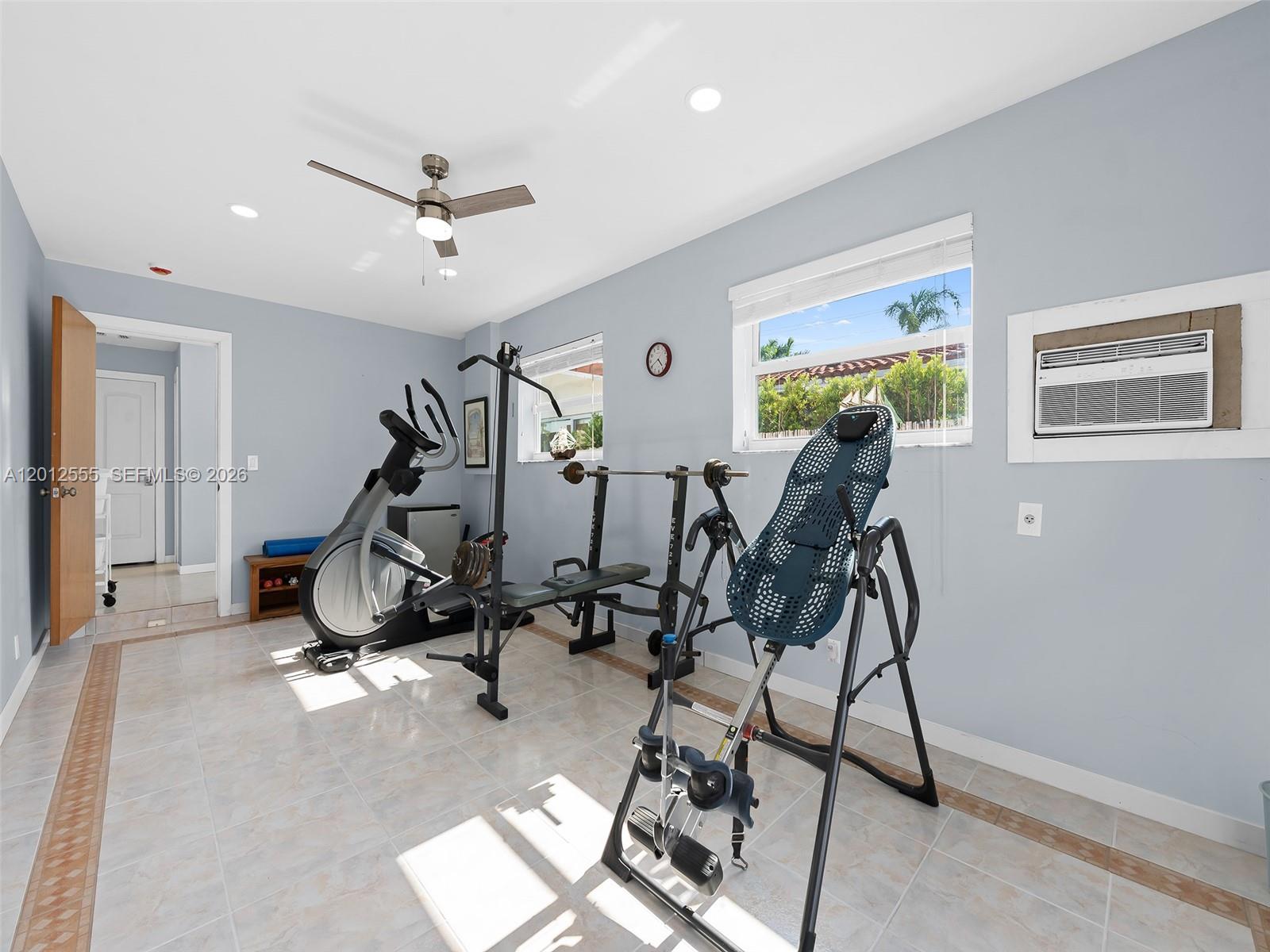 HOLLYWOOD LAKES SECTION - Residential Lease