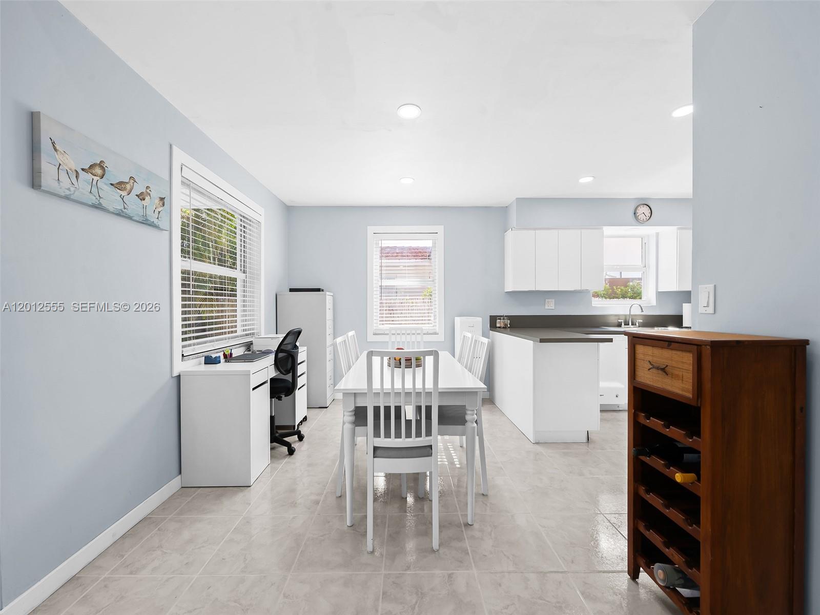 HOLLYWOOD LAKES SECTION - Residential Lease