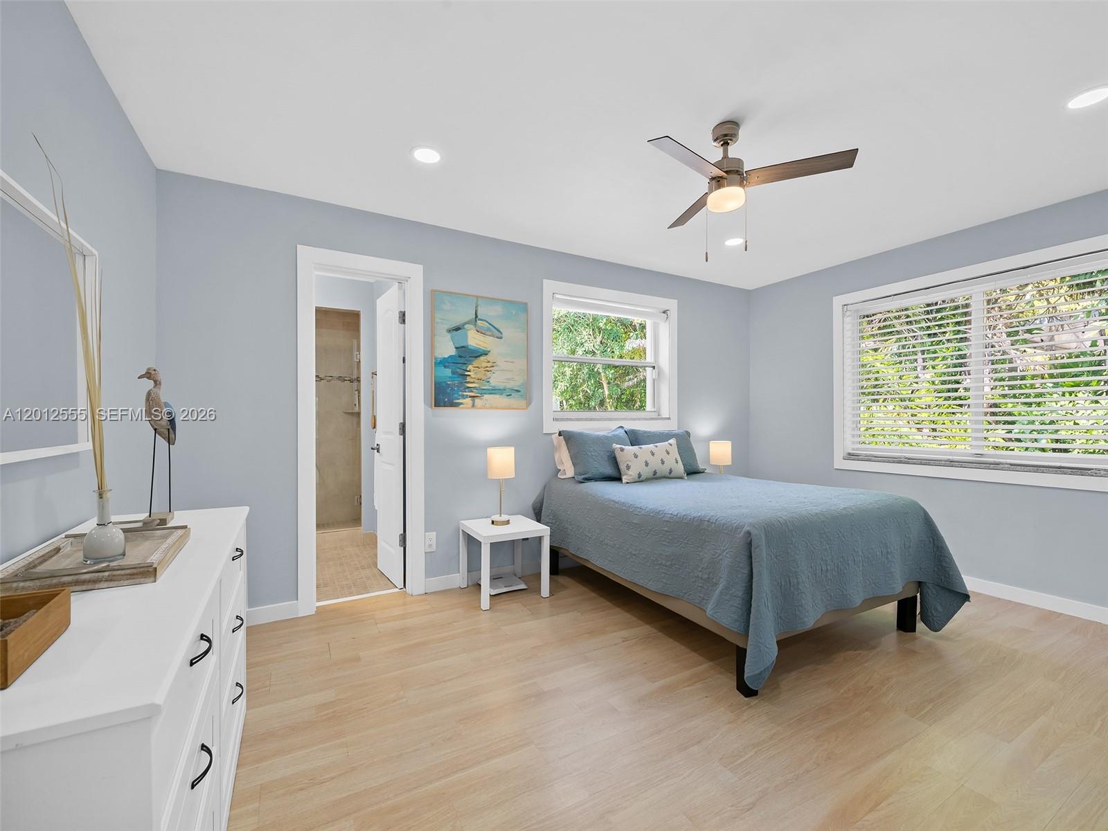 HOLLYWOOD LAKES SECTION - Residential Lease
