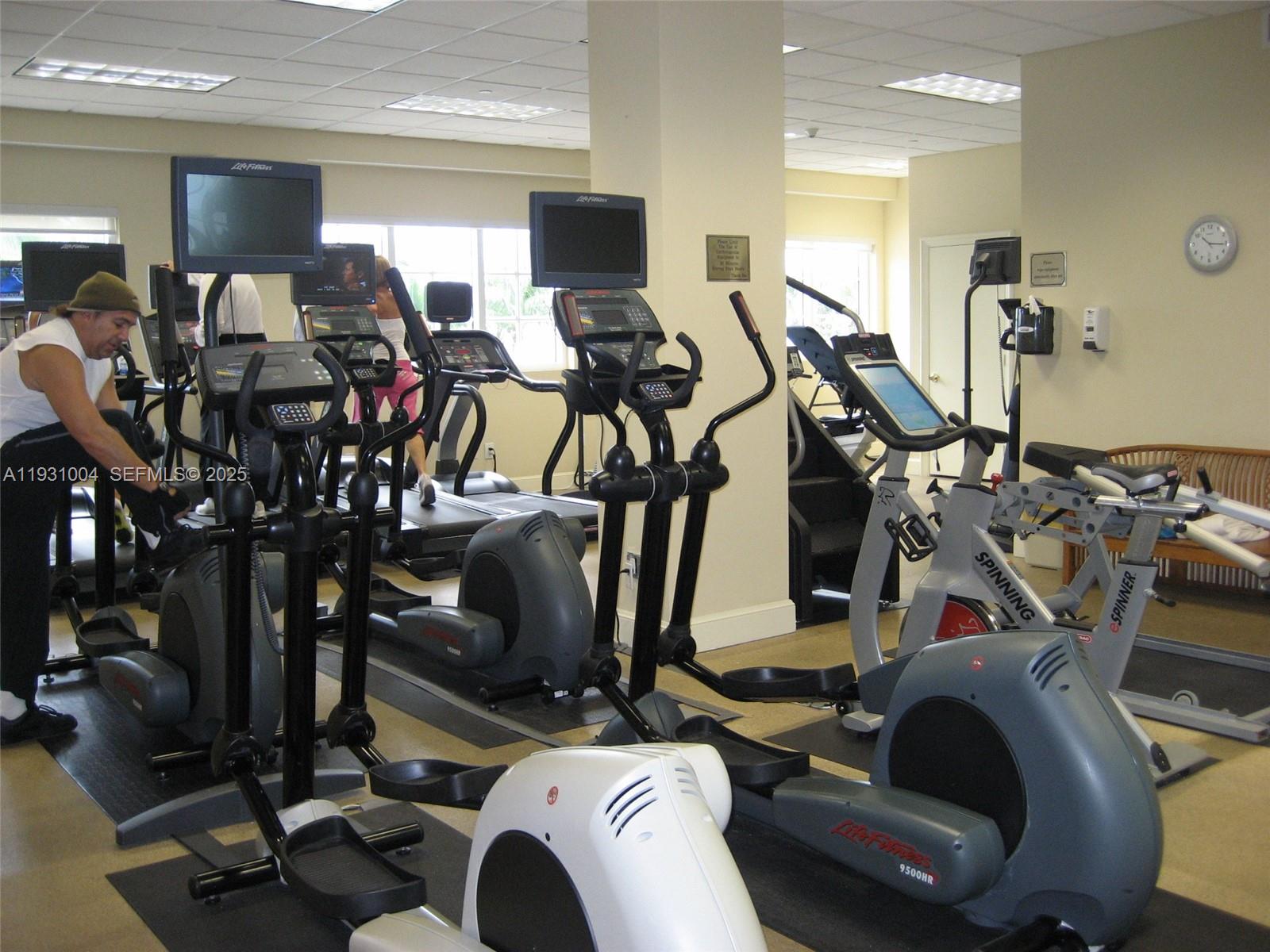 BLUE DIAMOND CONDO - Residential Lease