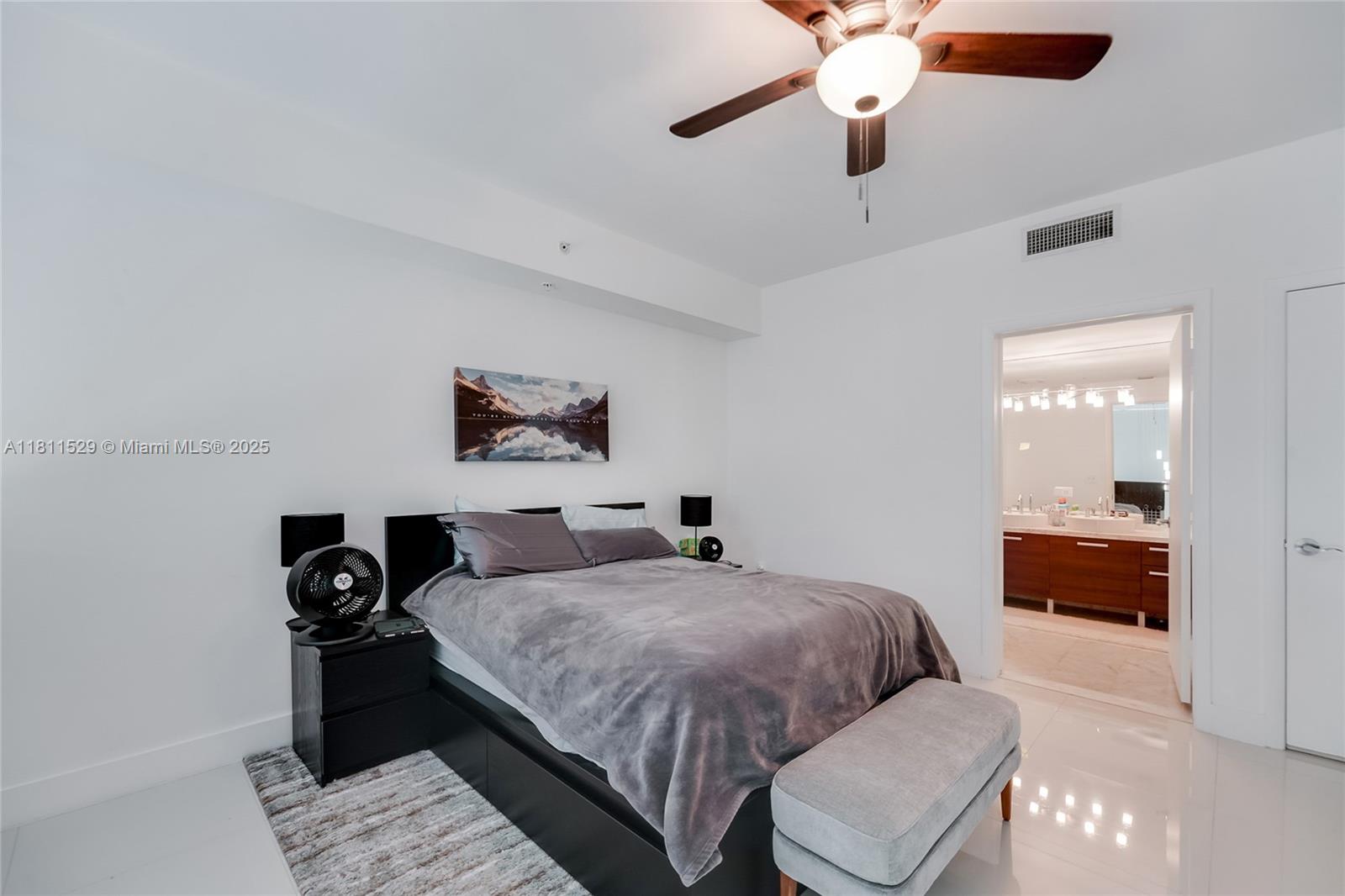 VIZCAYNE NORTH CONDO - Residential