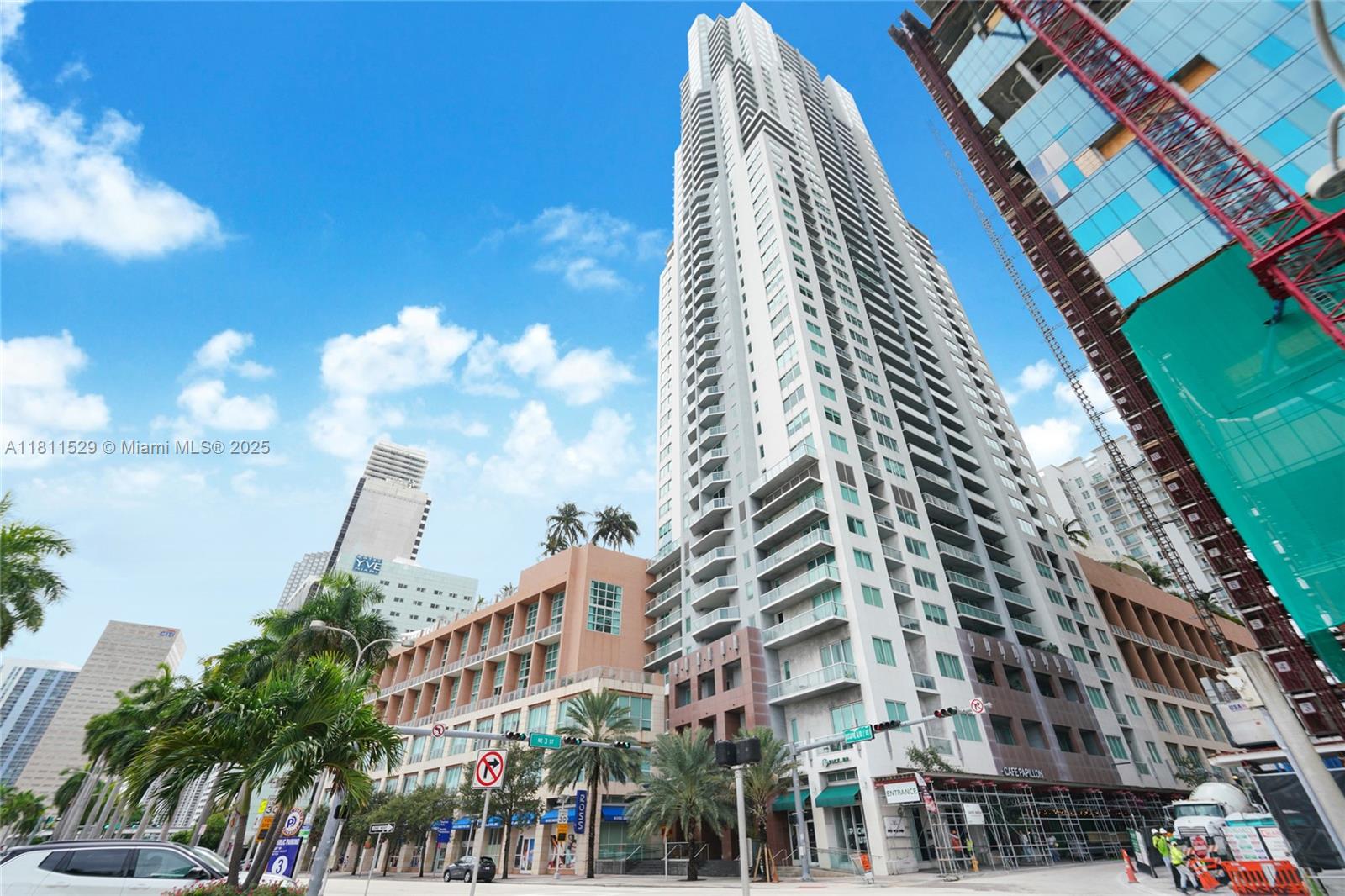 VIZCAYNE NORTH CONDO - Residential