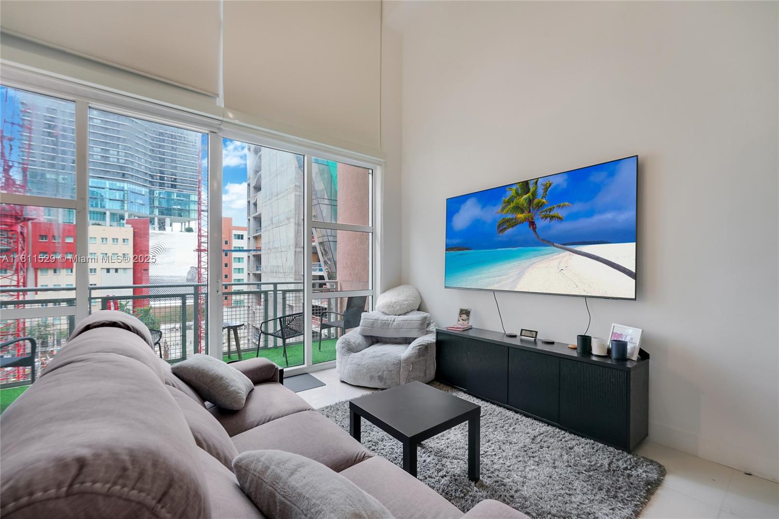 VIZCAYNE NORTH CONDO - Residential