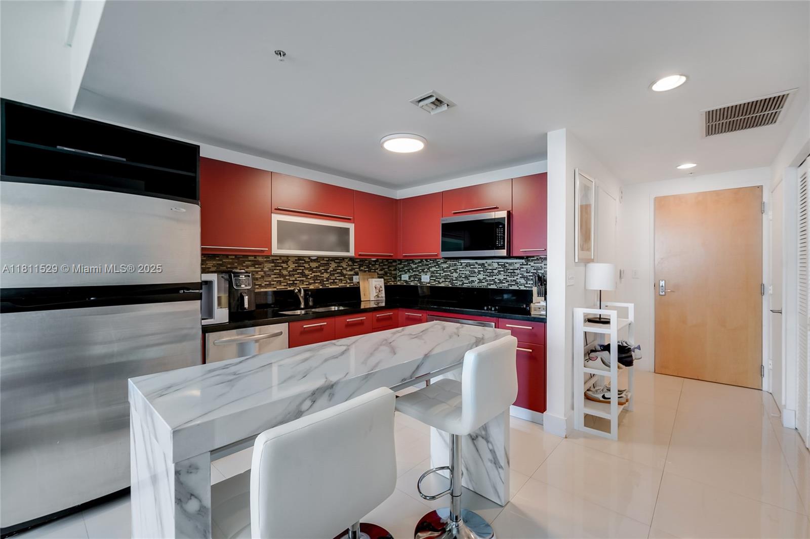 244 Biscayne Blvd 644