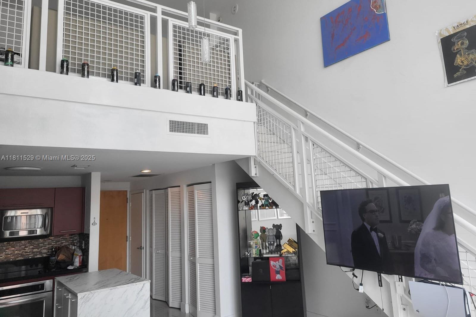 244 Biscayne Blvd 644