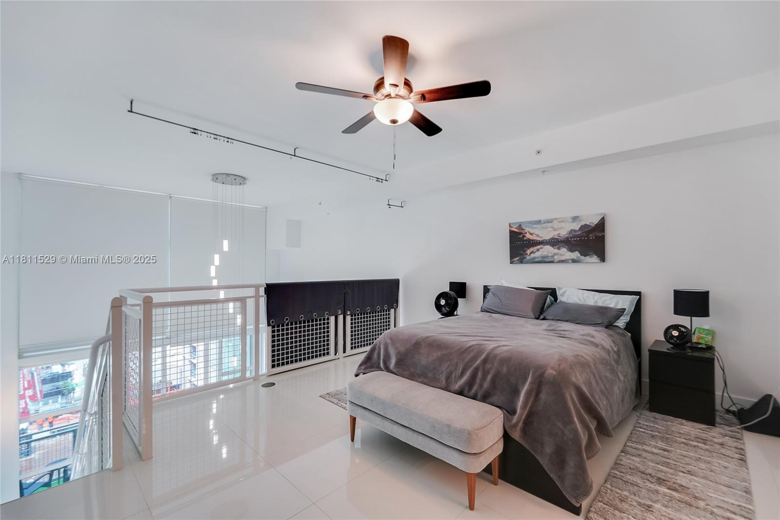 VIZCAYNE NORTH CONDO - Residential