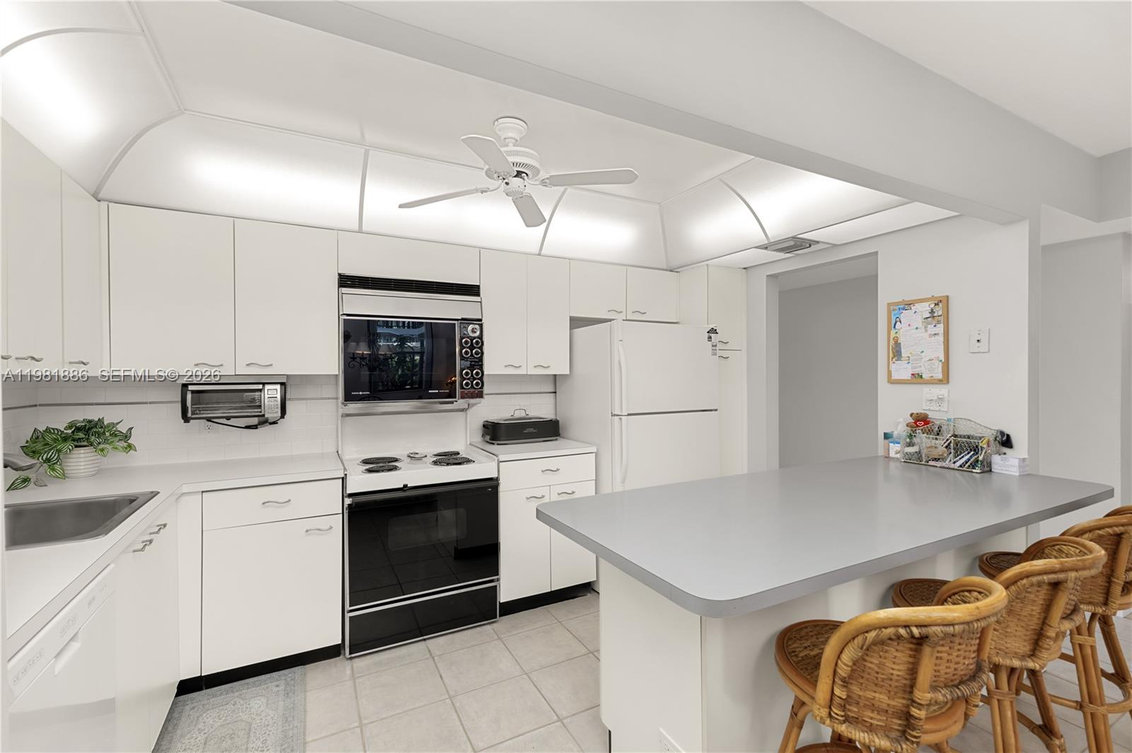 SOUTHVIEW AT AVENTURA CON - Residential