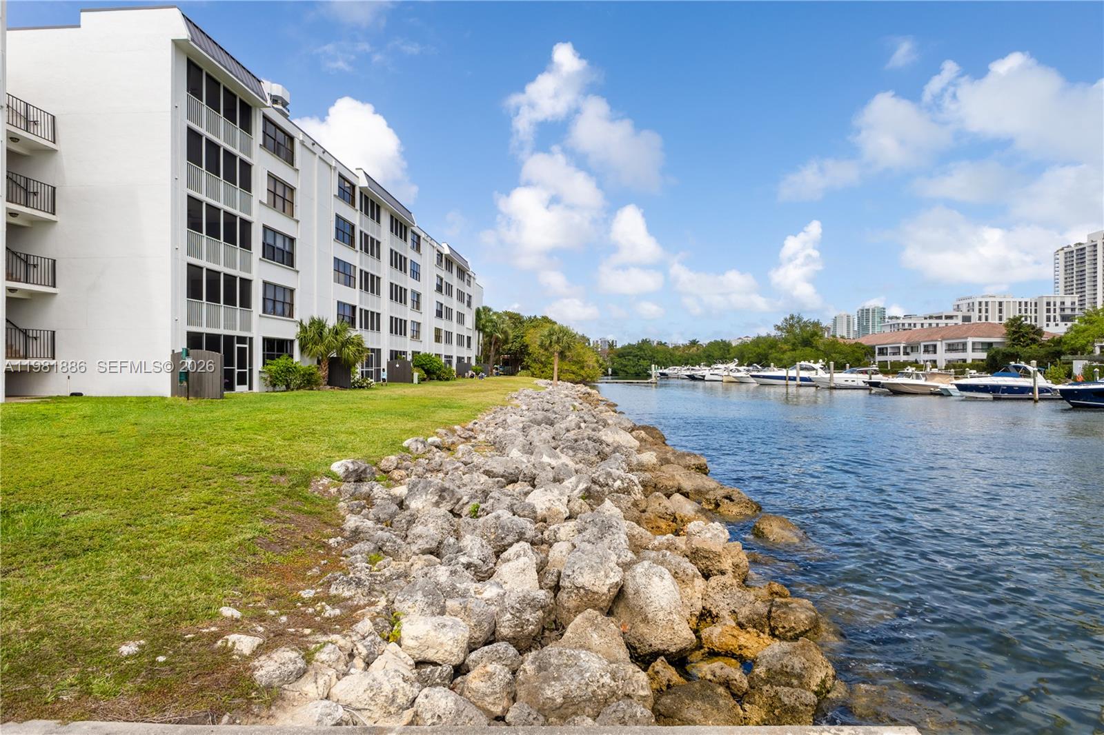 SOUTHVIEW AT AVENTURA CON - Residential