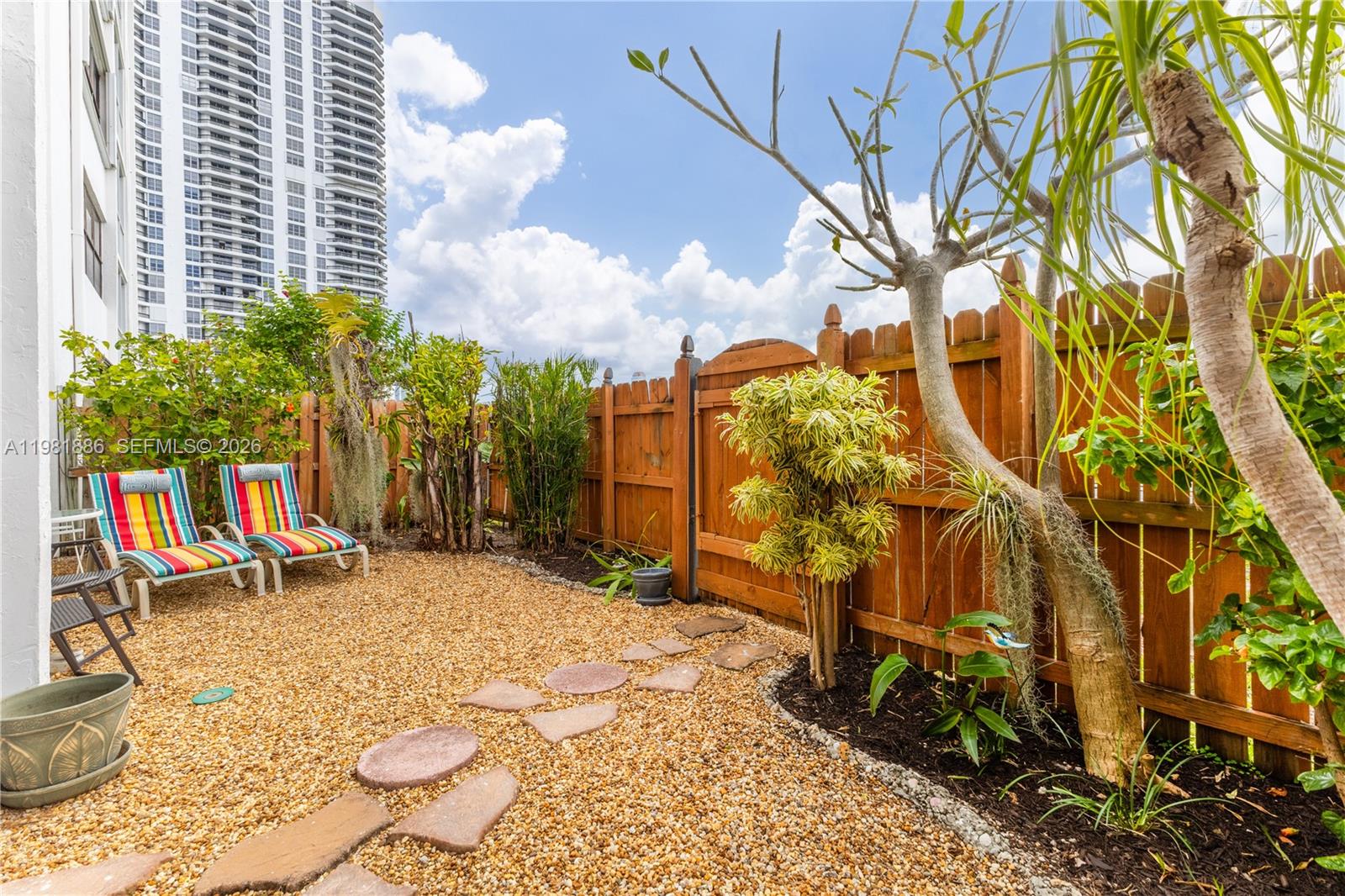 SOUTHVIEW AT AVENTURA CON - Residential