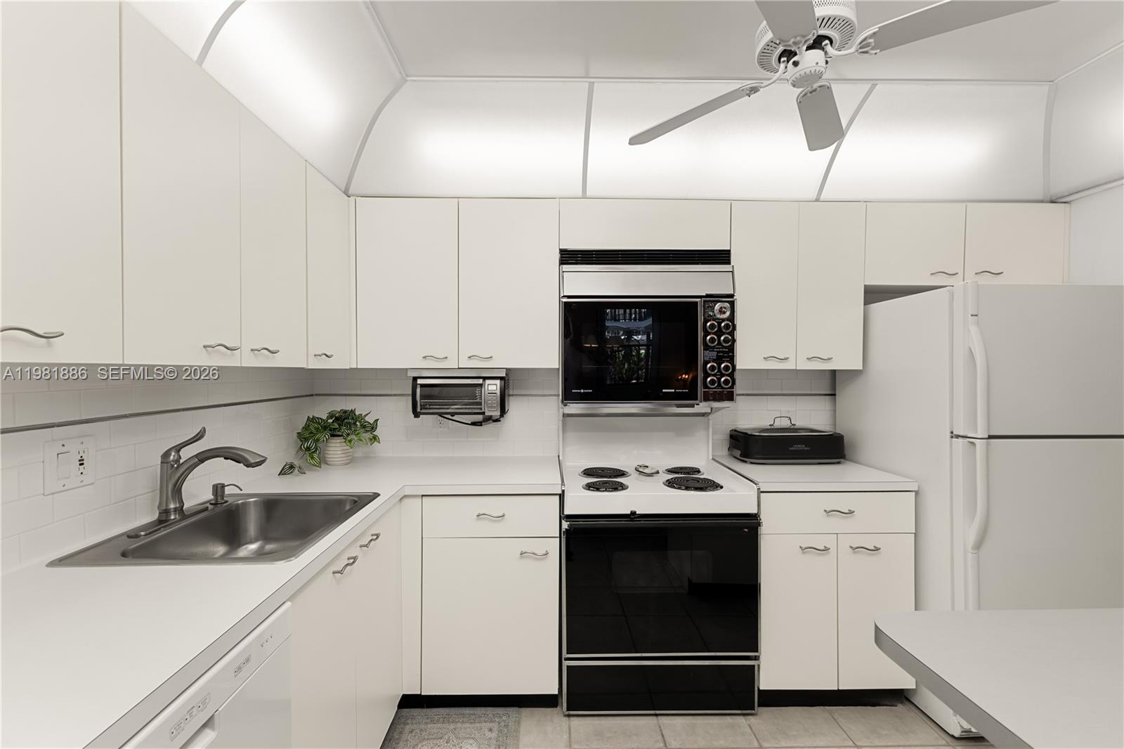 SOUTHVIEW AT AVENTURA CON - Residential